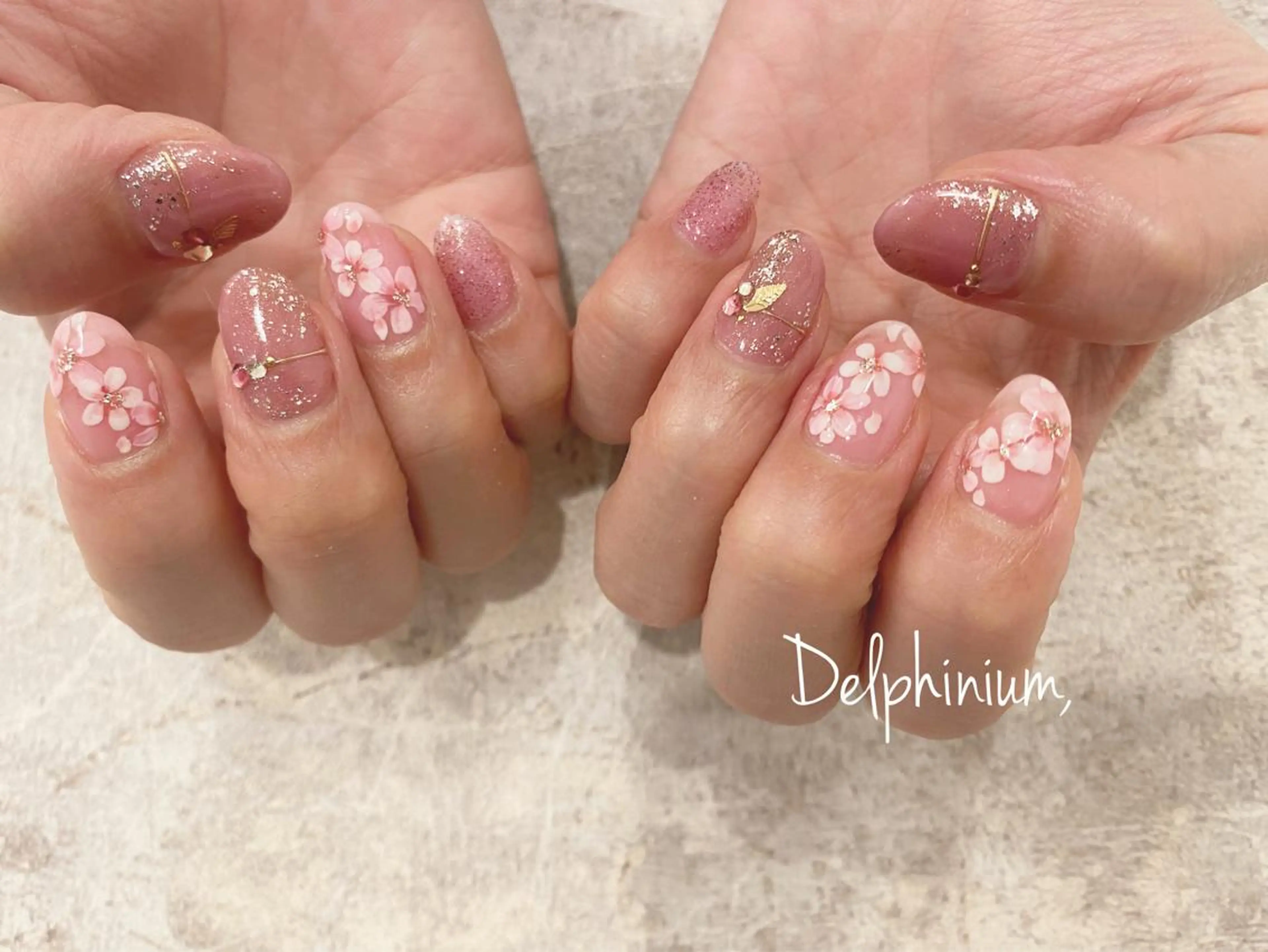 ネイル 桜ネイル 韓国ネイル ハンドネイル 岡本 友恵のネイルデザイン