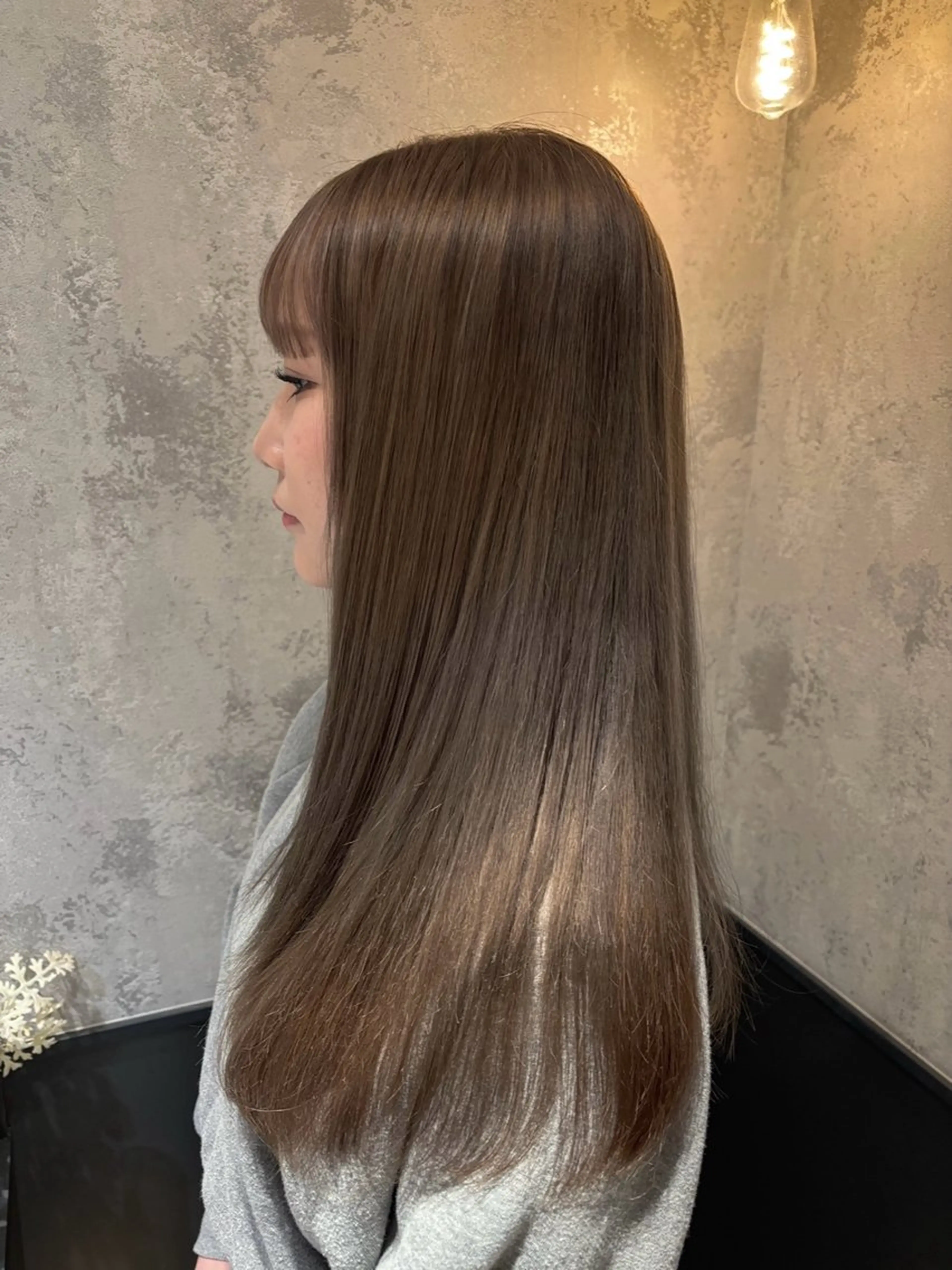 ロング カラー ミストバング ベージュカラー ブリーチ ブロンド 透明感カラー 艶カラー/縮毛矯正/ ケア/アレンジ/桜悠のヘアスタイル