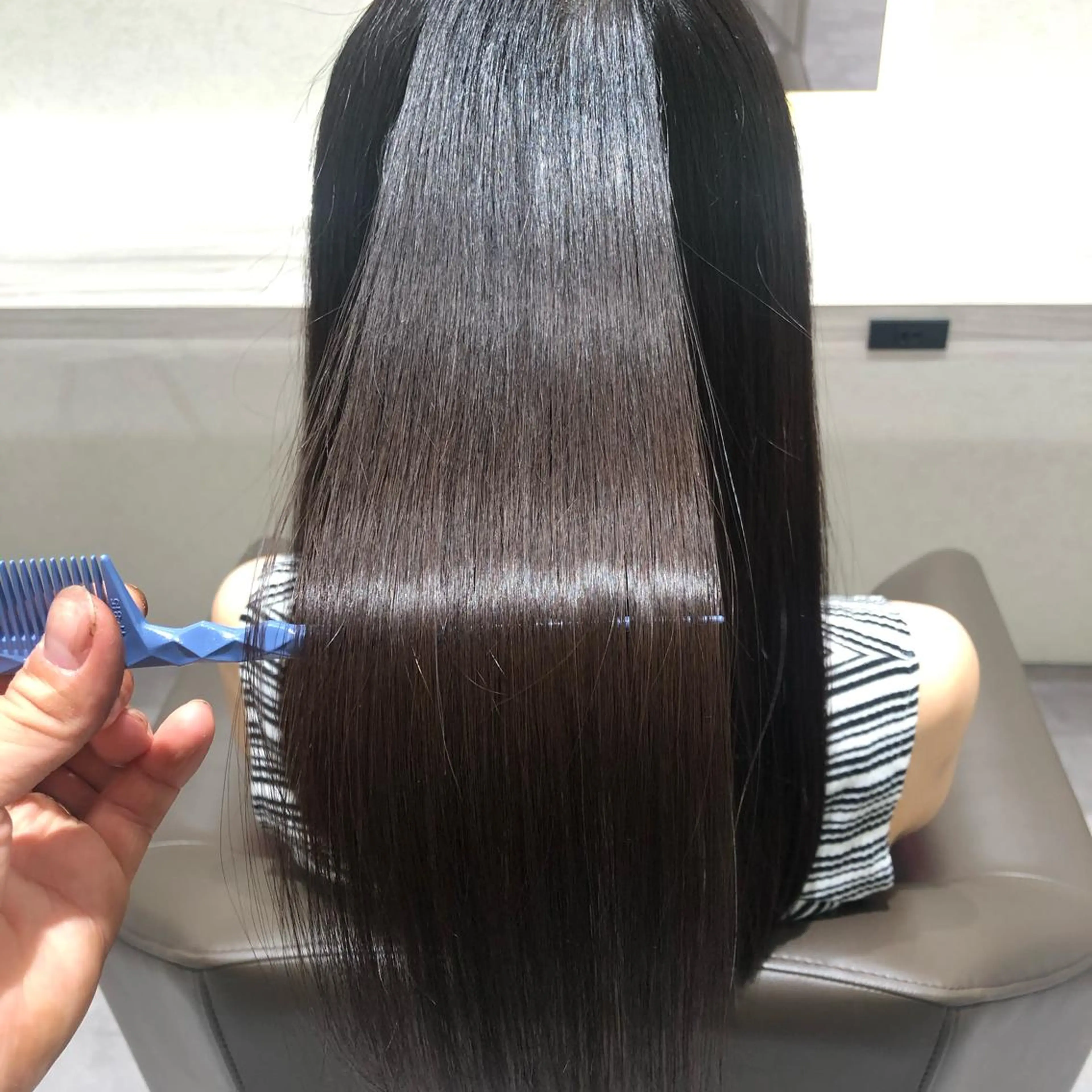 ロング ムトウセイマ/艶髪 /艶ケアWブリーチのヘアスタイル