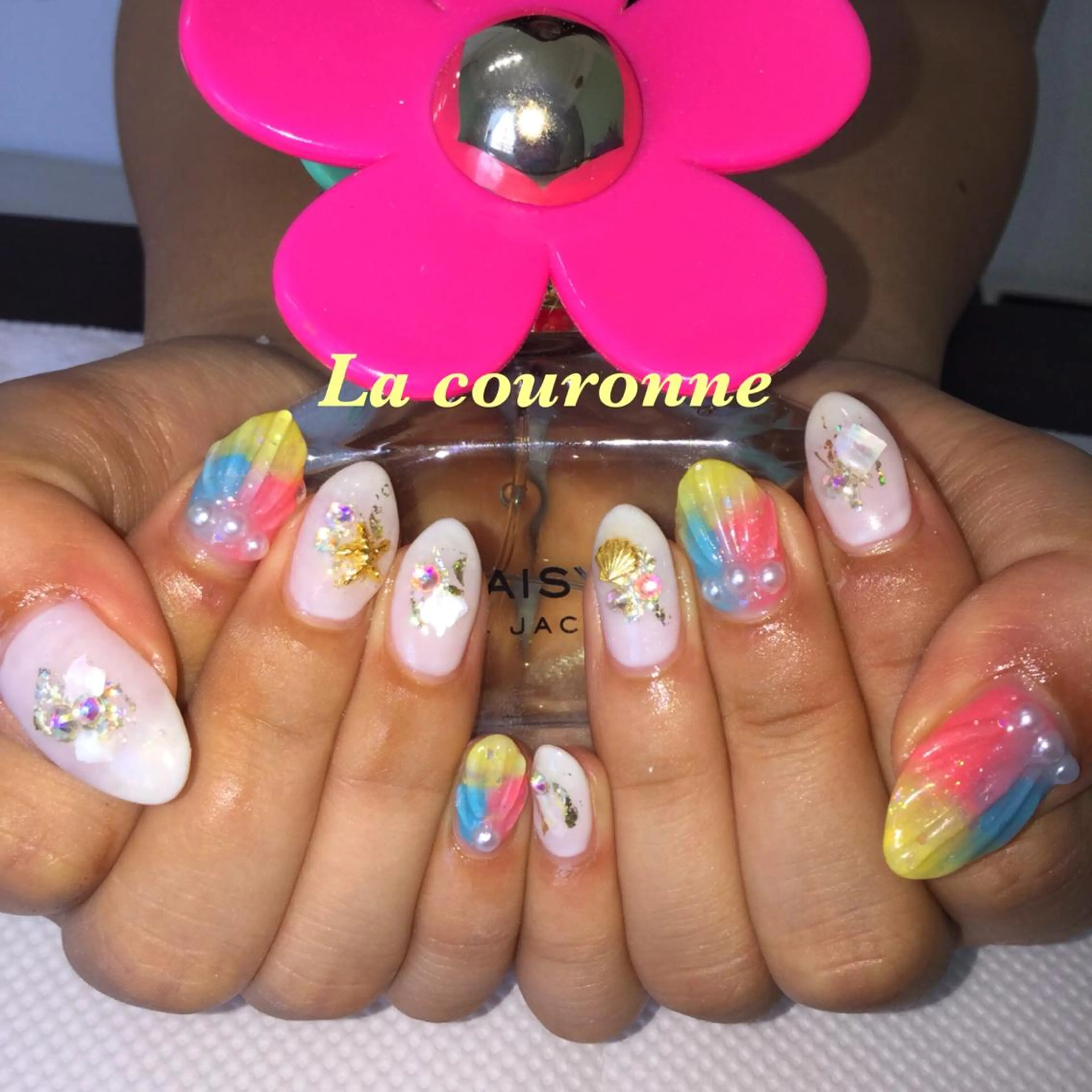 ネイル ハンドネイル Lacouronne NATSUMIのネイルデザイン