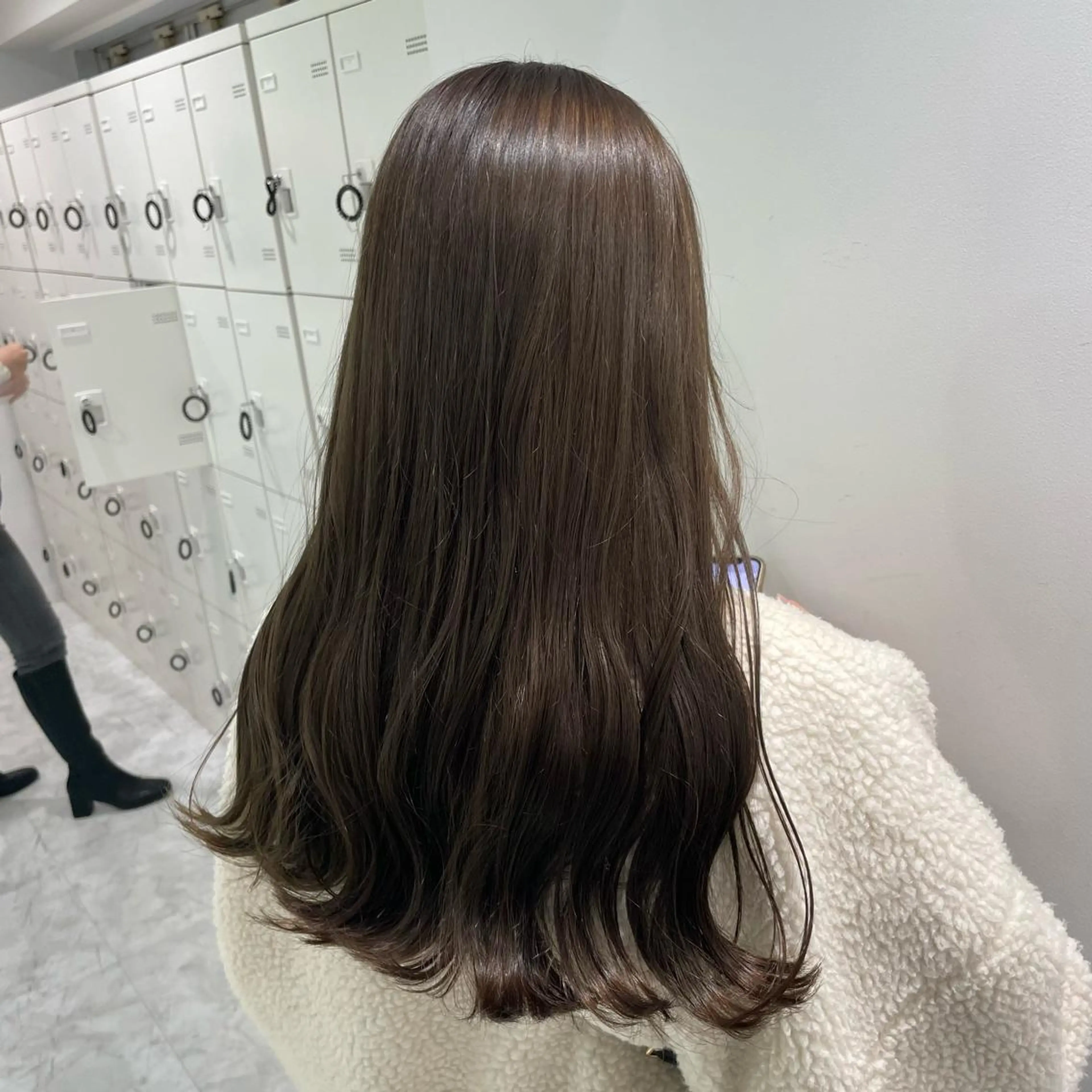 セミロング カラー ヘアアレンジ カット ヘアカラー トリートメント ☁️縮毛矯正✖️ 透明感☁️りくのヘアスタイル