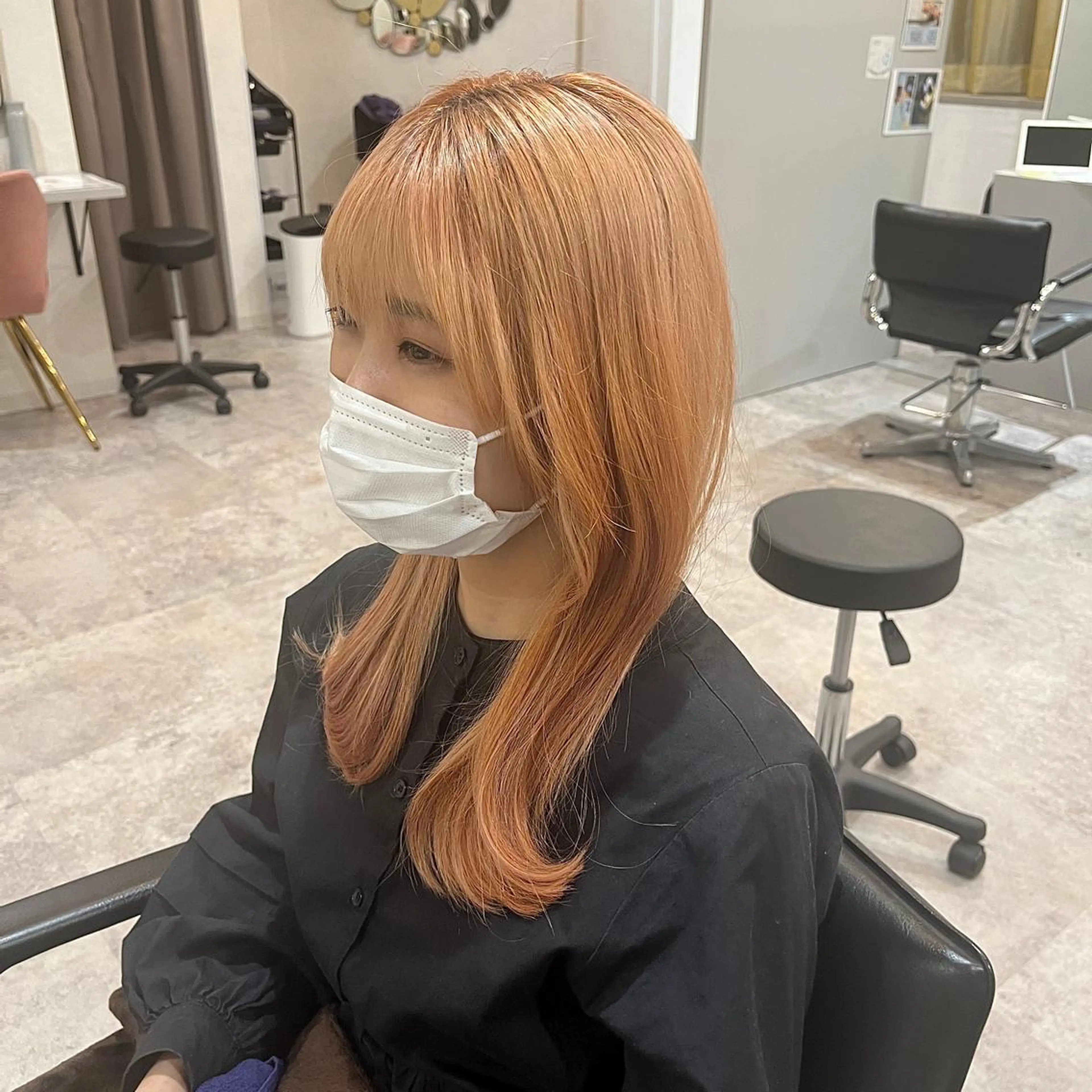 ロング カラー 吉田 美優のヘアスタイル