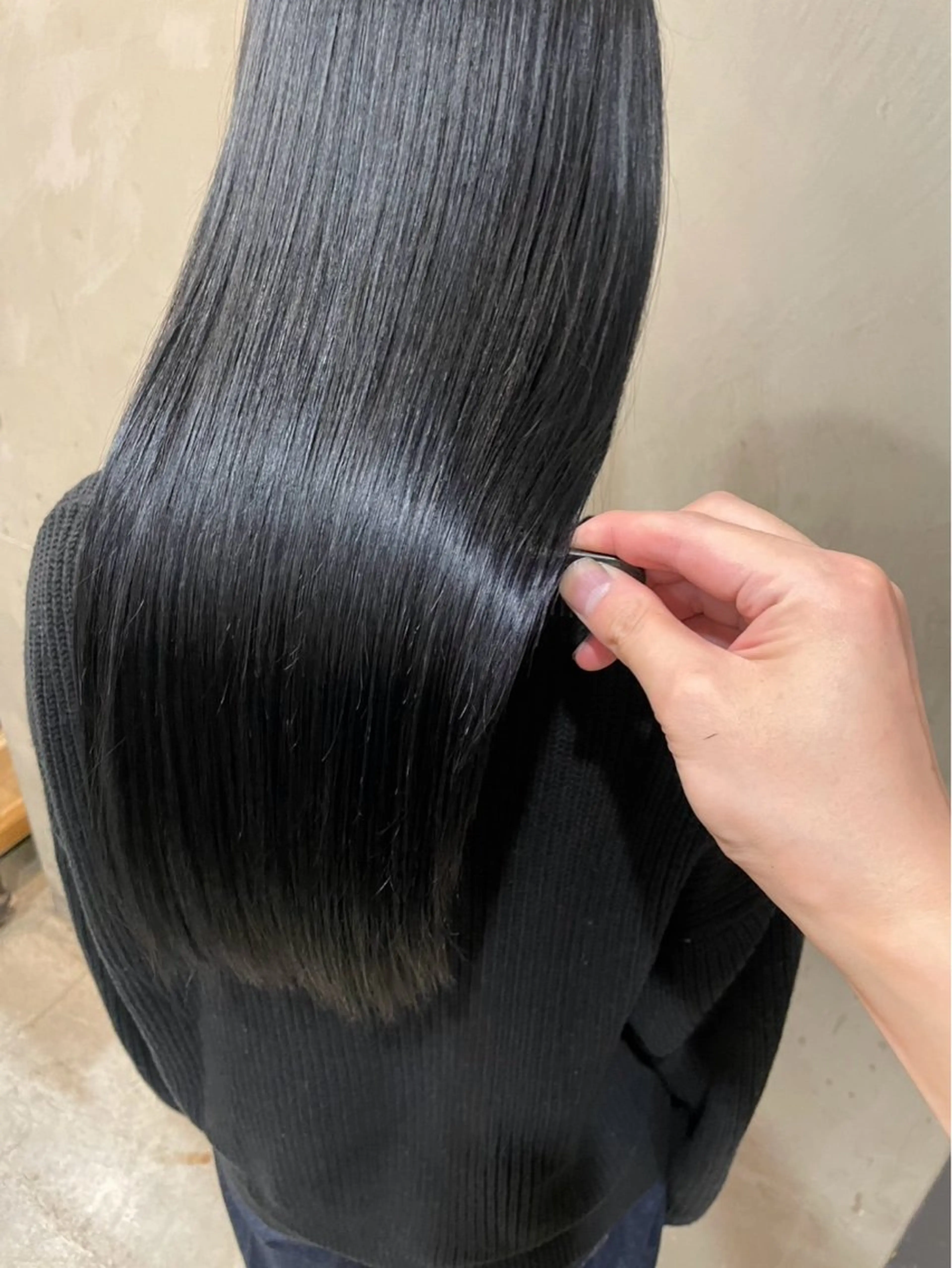 ロング 伊藤 菜奈子のヘアスタイル