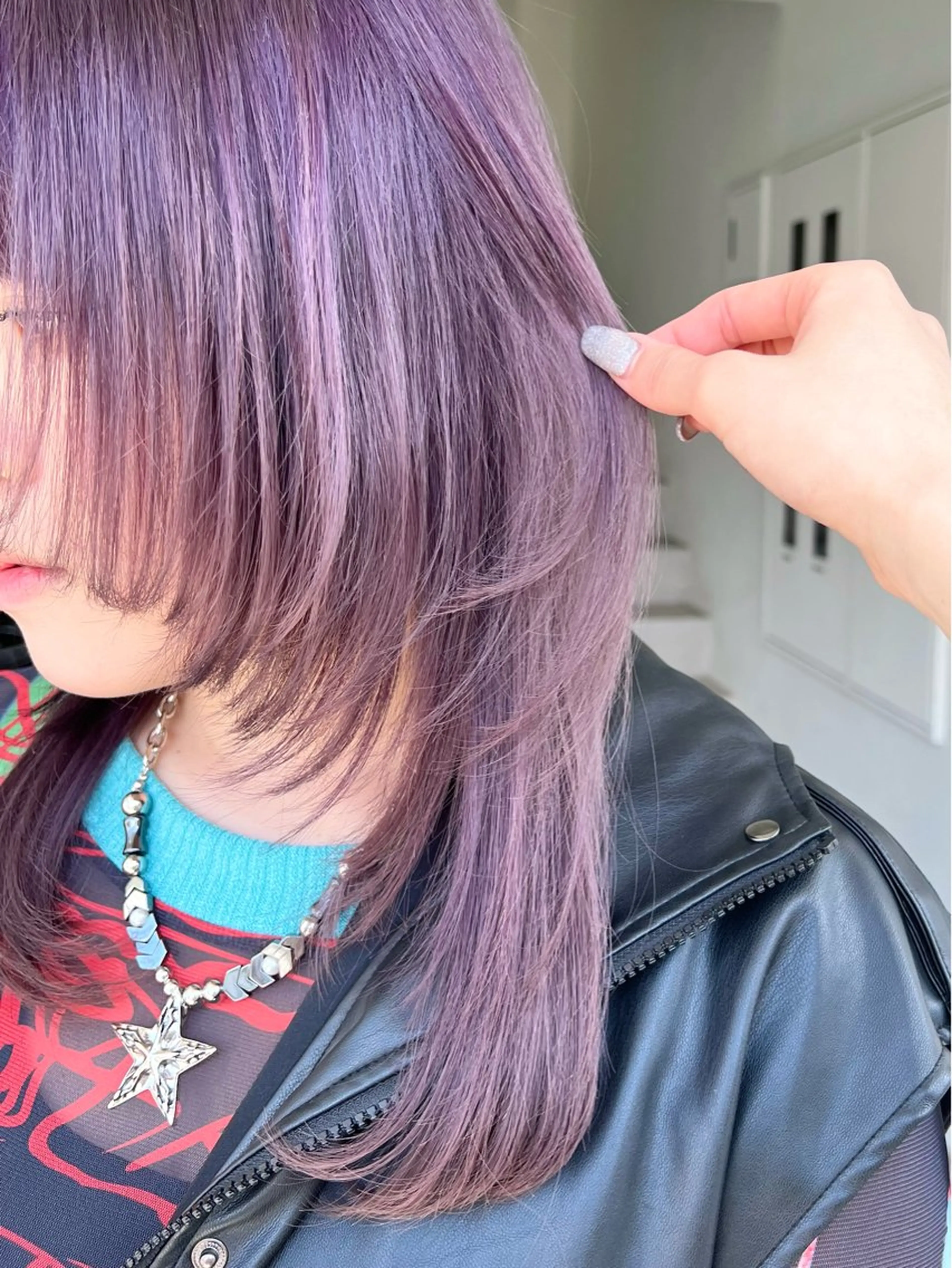 ロング カラー ブリーチ カット ヘアカラー Ami ブリーチ/ハイトーンのヘアスタイル