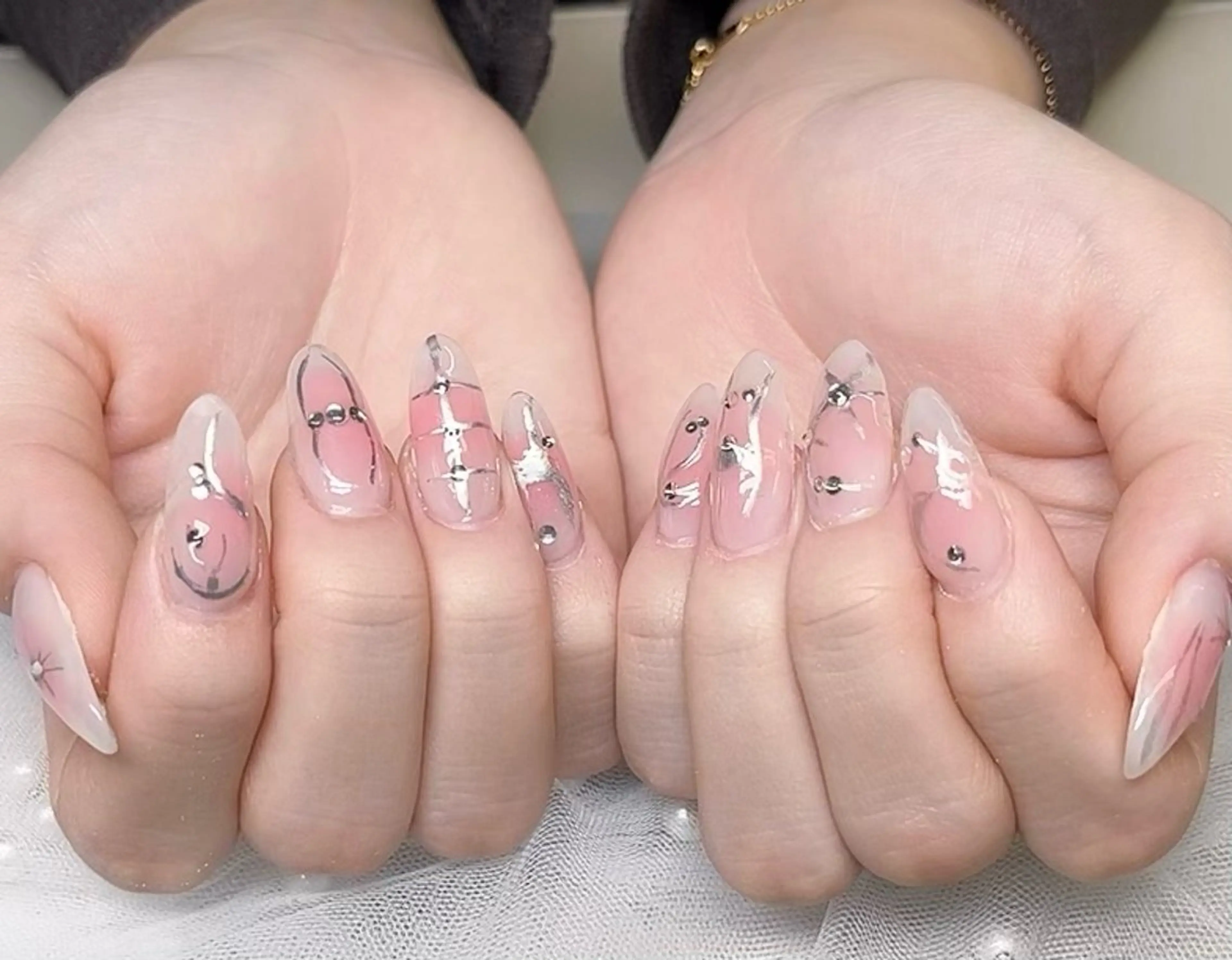 ネイル ハンドネイル NiNa ビューティーサロン所属・Ni Naのネイルデザイン