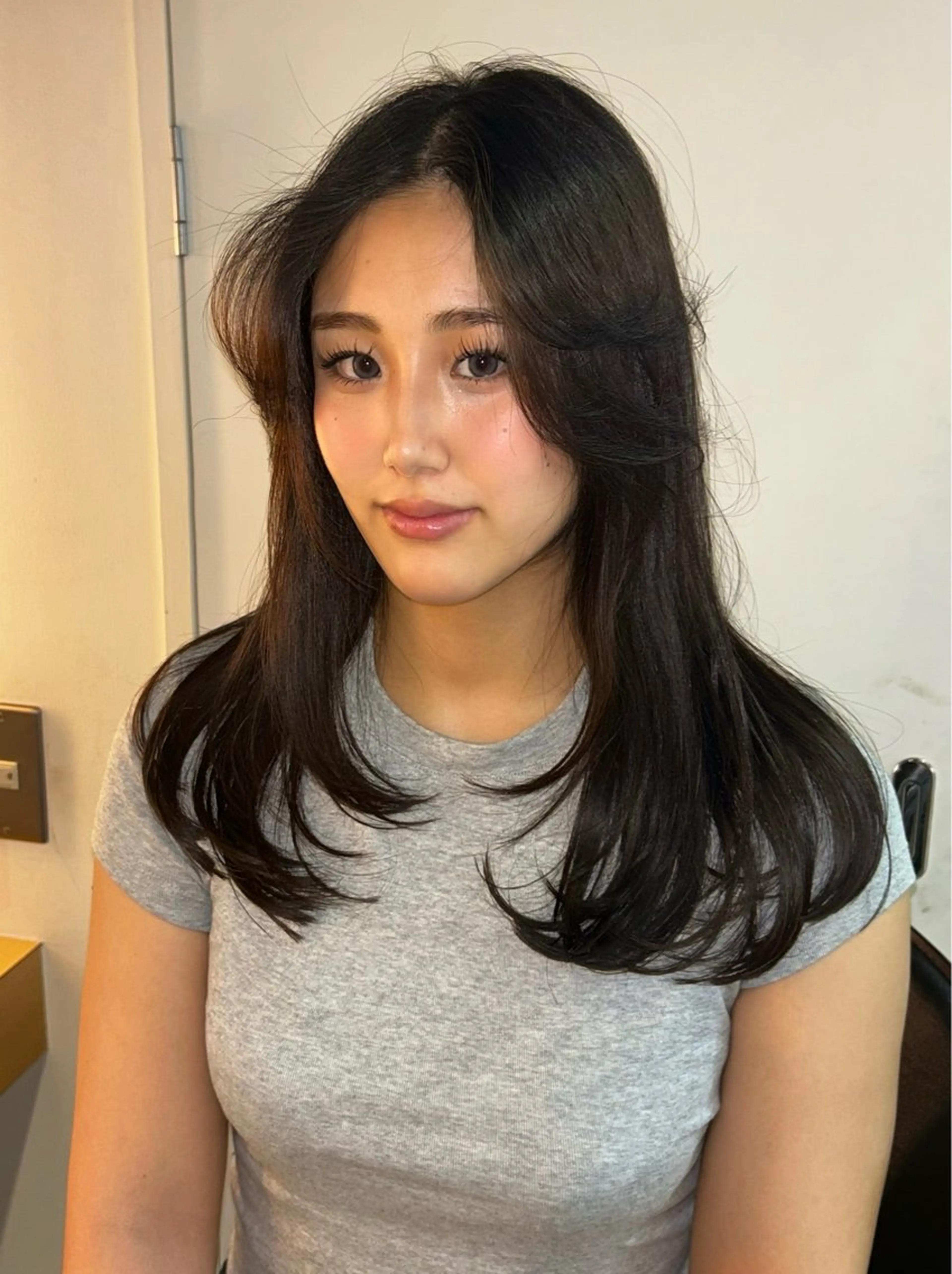 ロング レイヤー／マツエク 💋𝑨𝑵𝑵𝑨のヘアスタイル