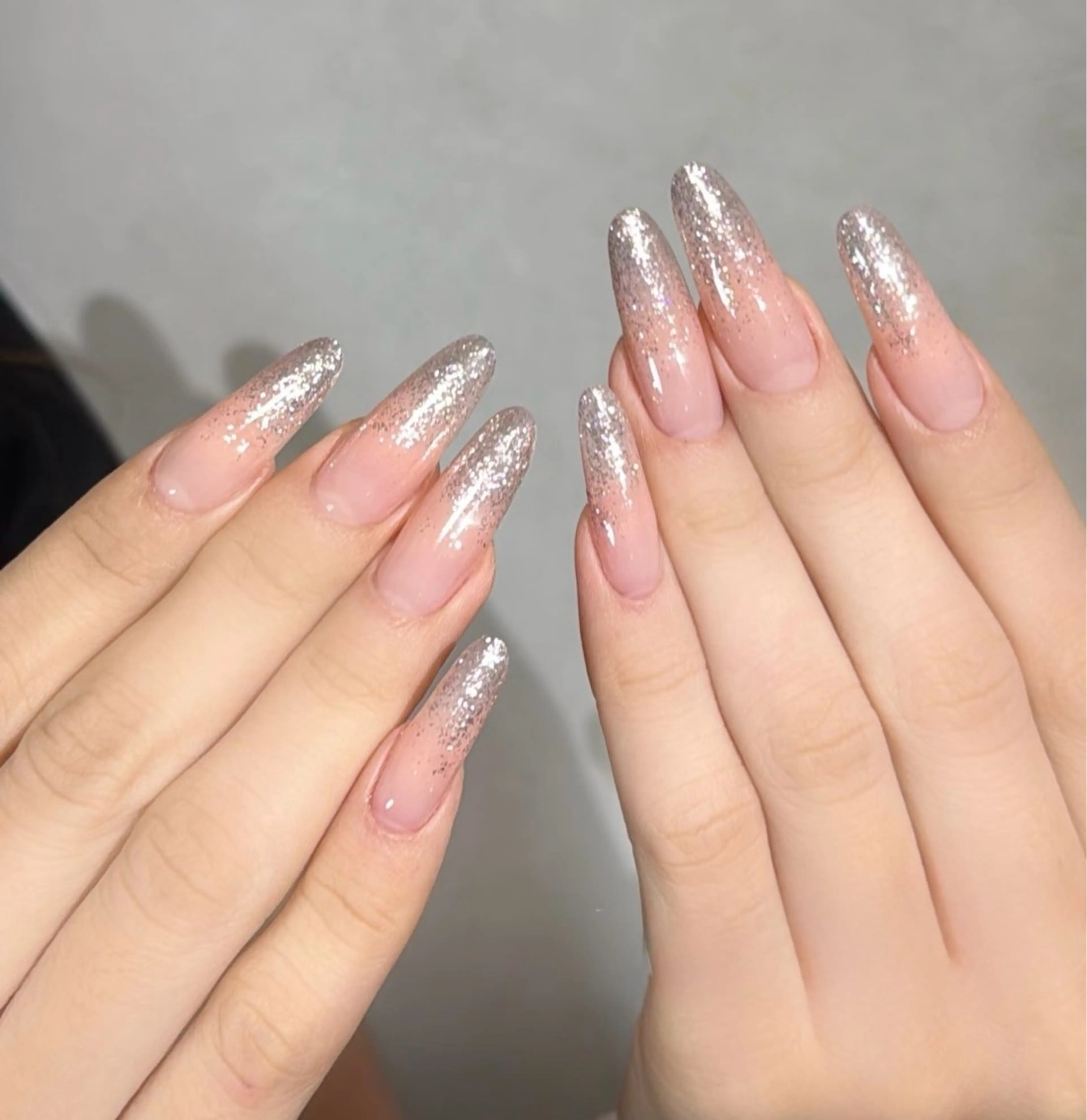 チープ長さだし🌟ラメグラデーションの写真