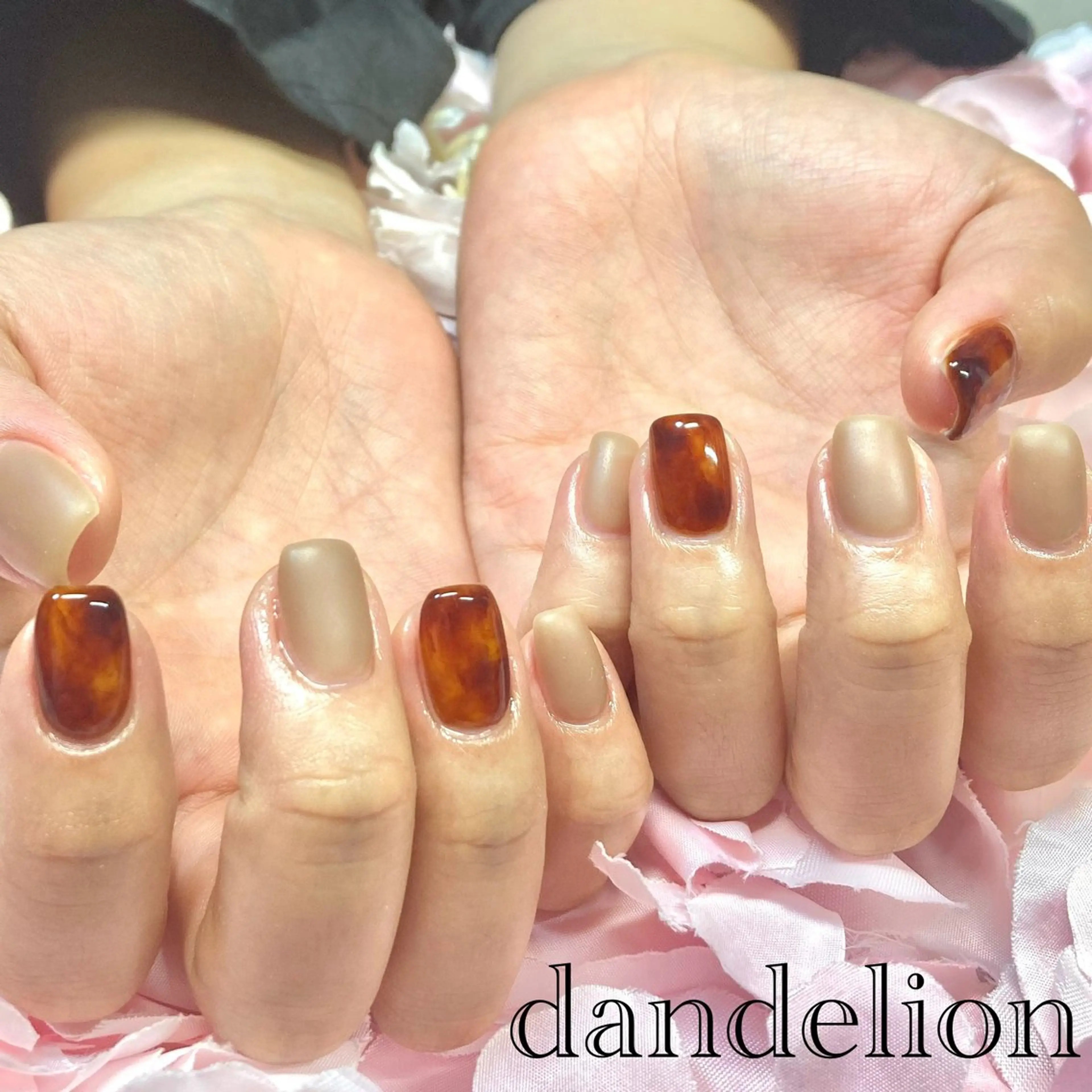 ネイル ハンドネイル ハンドケア dandelion ダンデライオンのネイルデザイン