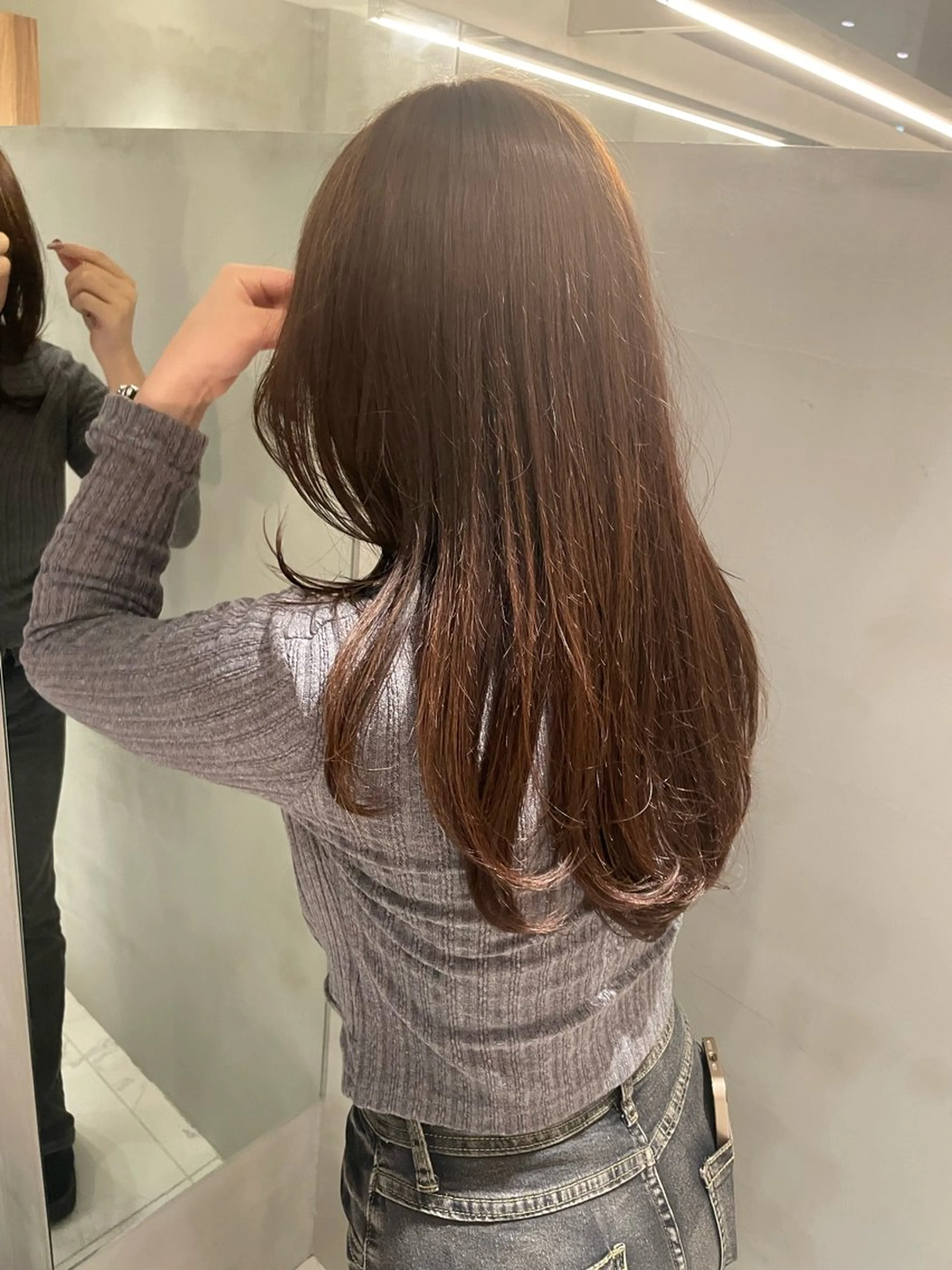 ロング RIN⌇ レイヤー⌇ 艶カラー🌙のヘアスタイル