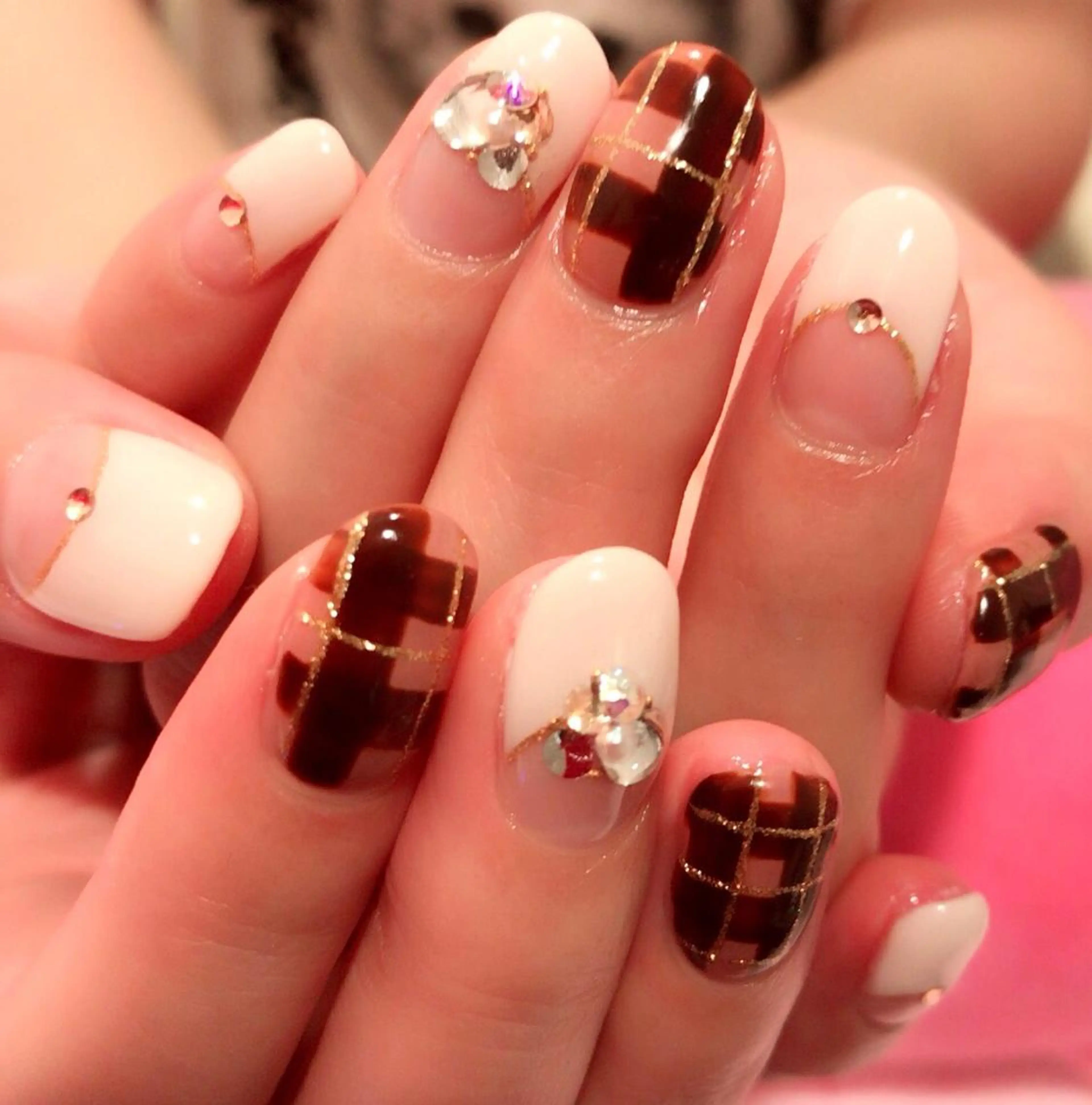 ネイル アートネイル ストーンネイル ネイル/耳つぼ /新ホワイトニングのネイルデザイン