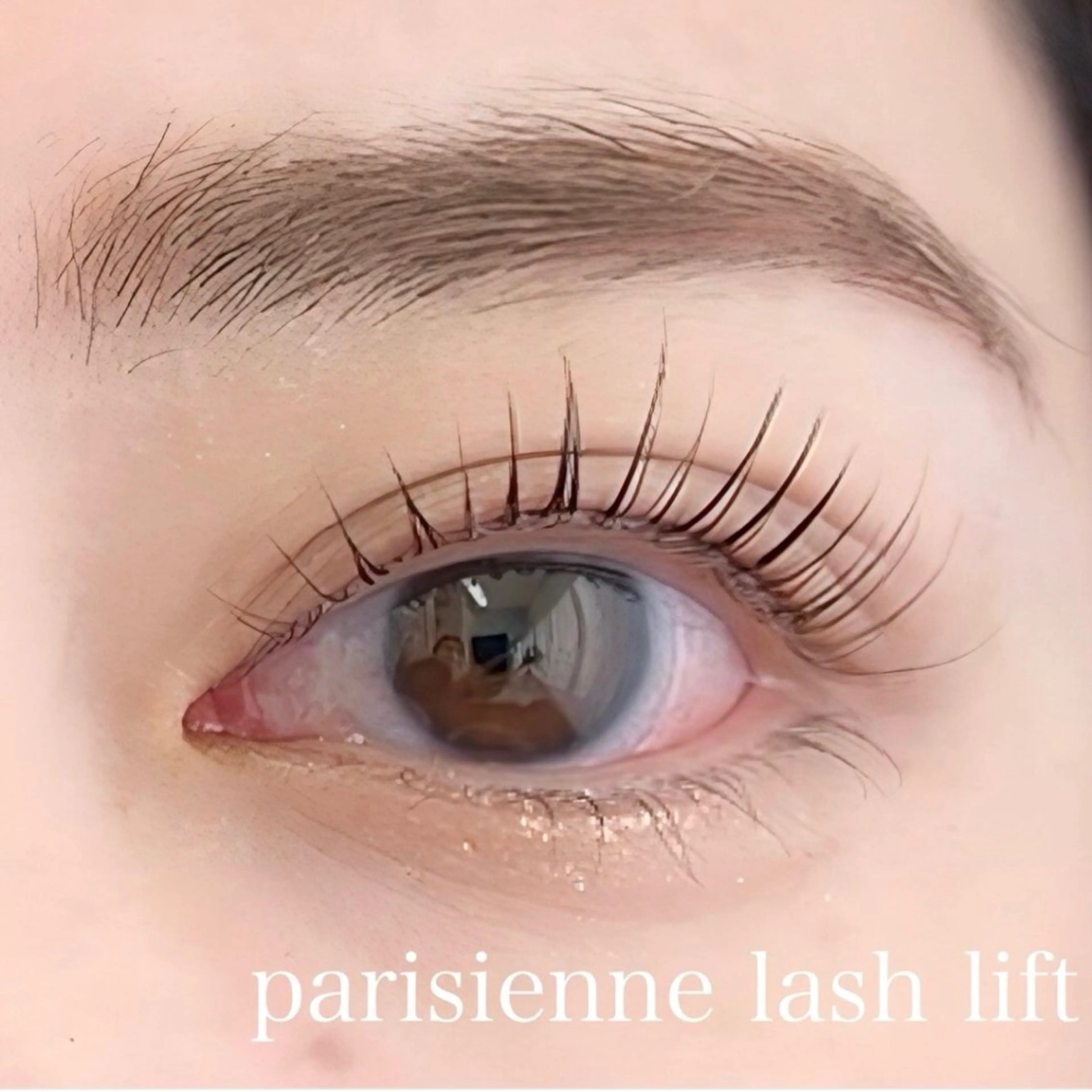 マツエク・マツパ パリジェンヌラッシュリフト AK hillsの眉毛・アイブロウイメージ