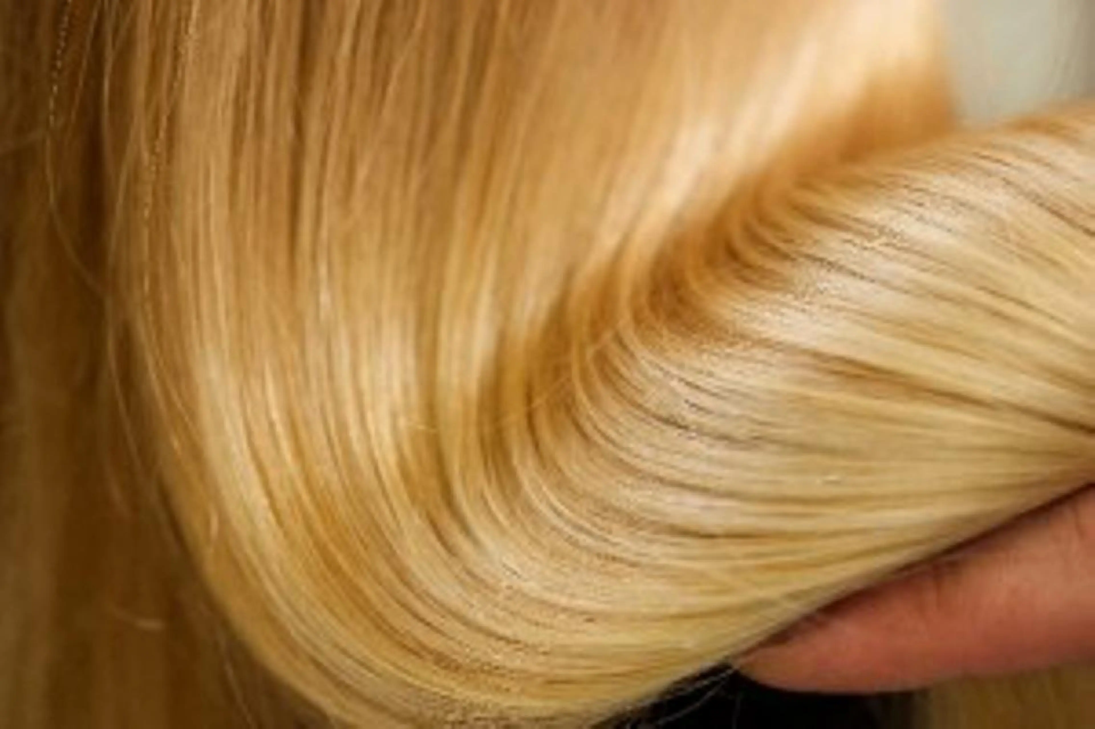 KANOI 銀座中央通り所属・上條 航平のヘアスタイル