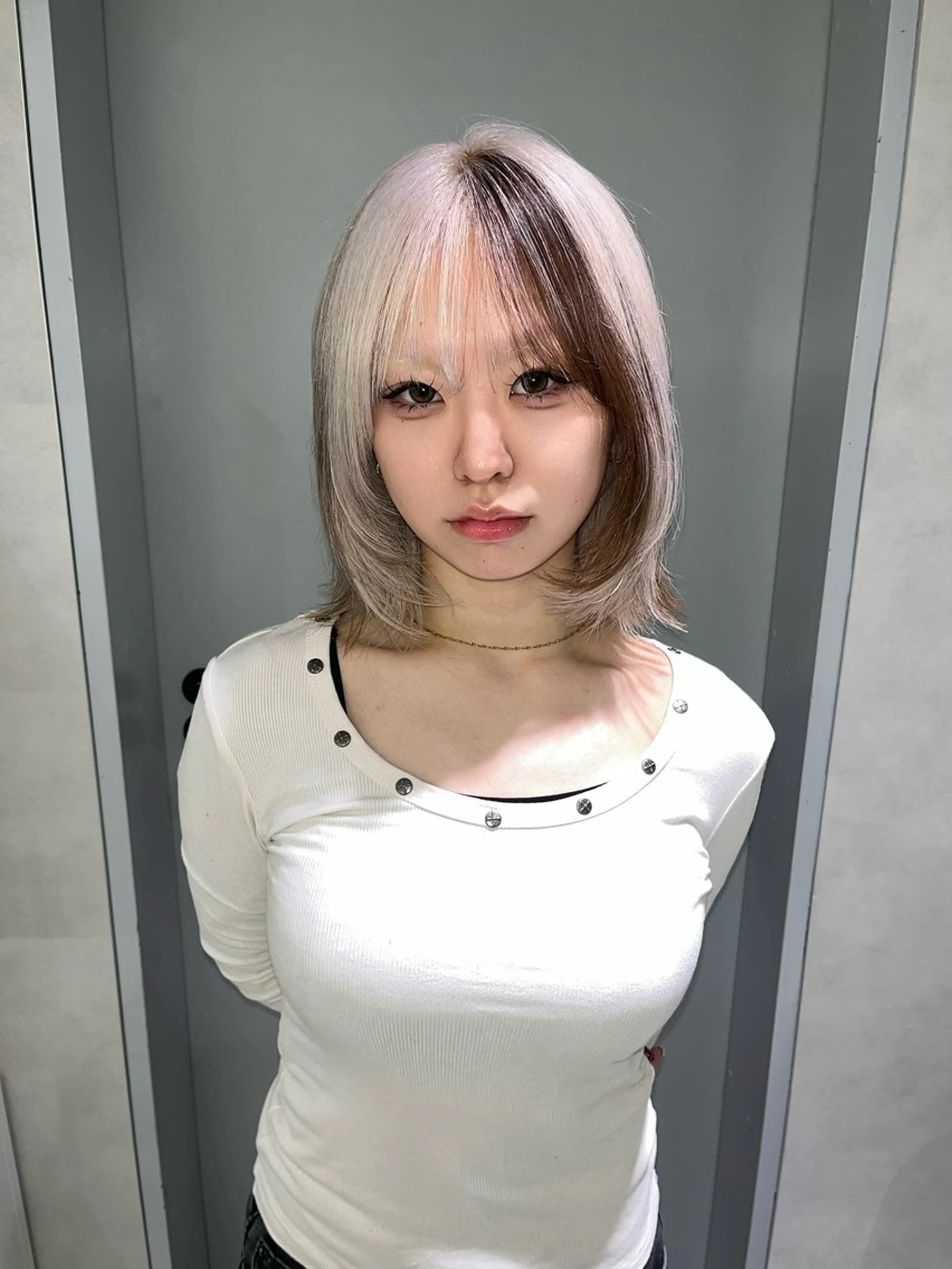 ハイトーン(ブリーチ有りダブルカラー＋さら艶トリートメント＋超音波アイロン付き)の写真