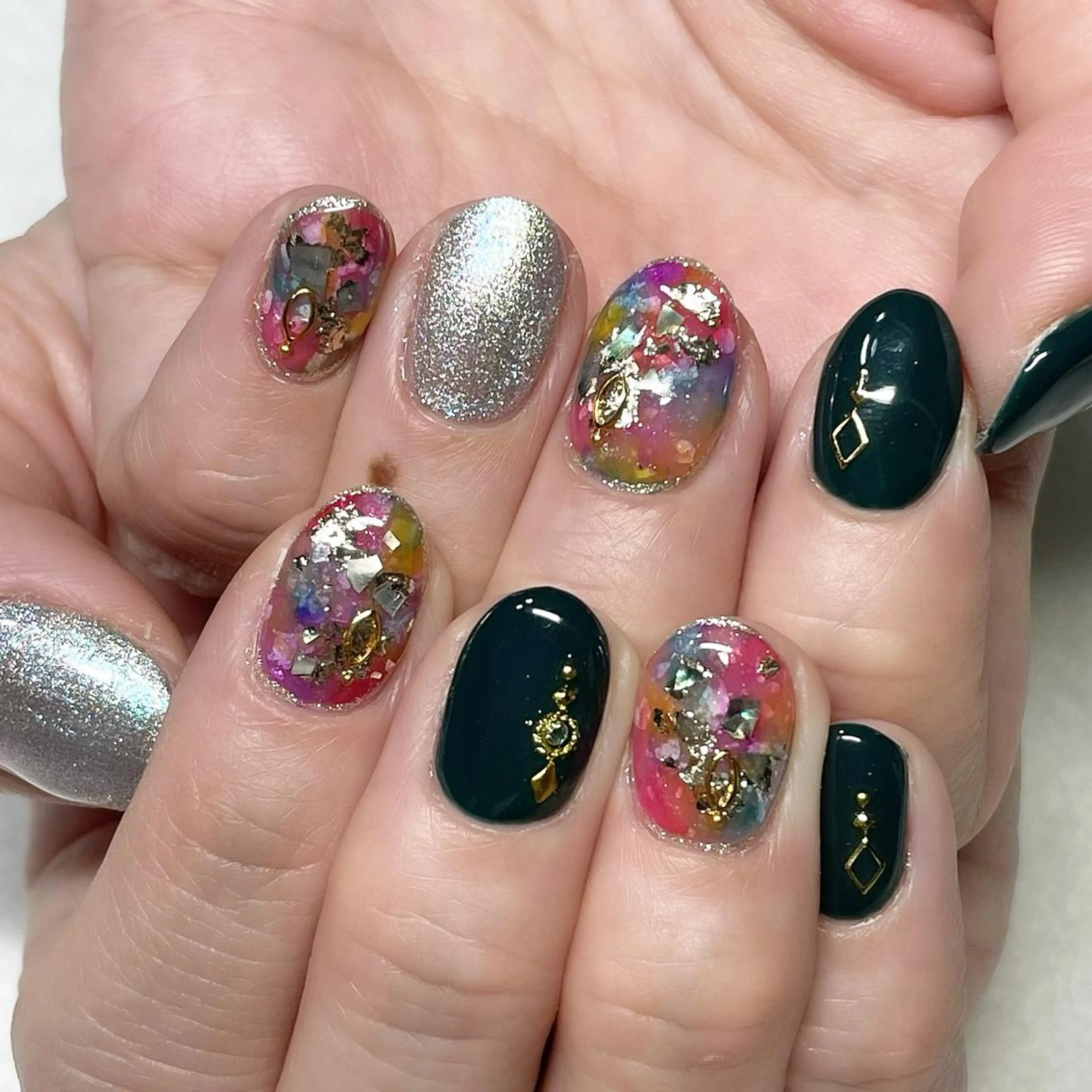 ネイル ジェルネイル 東 千夏のネイルデザイン