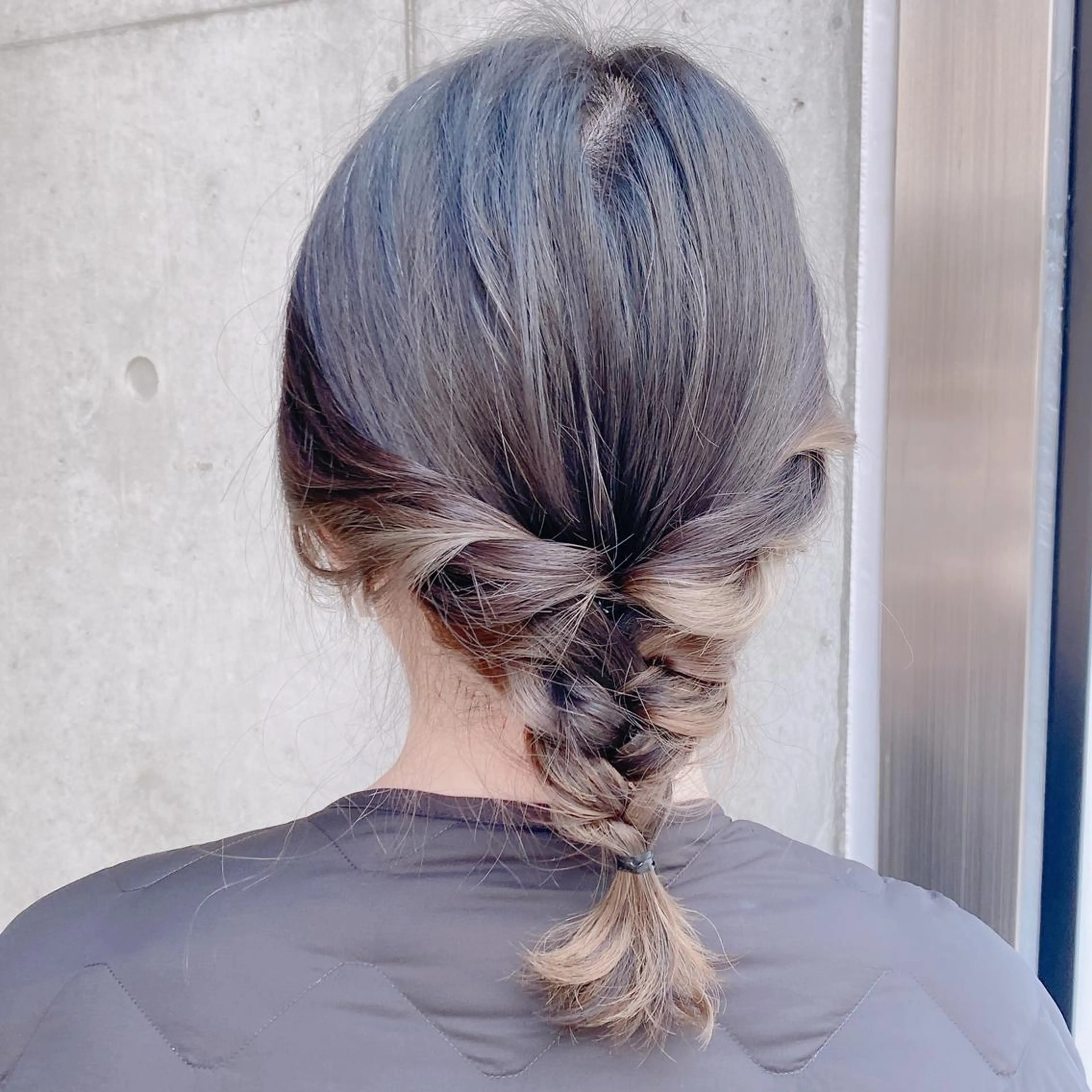 カラー SAKA GUCHIのヘアスタイル