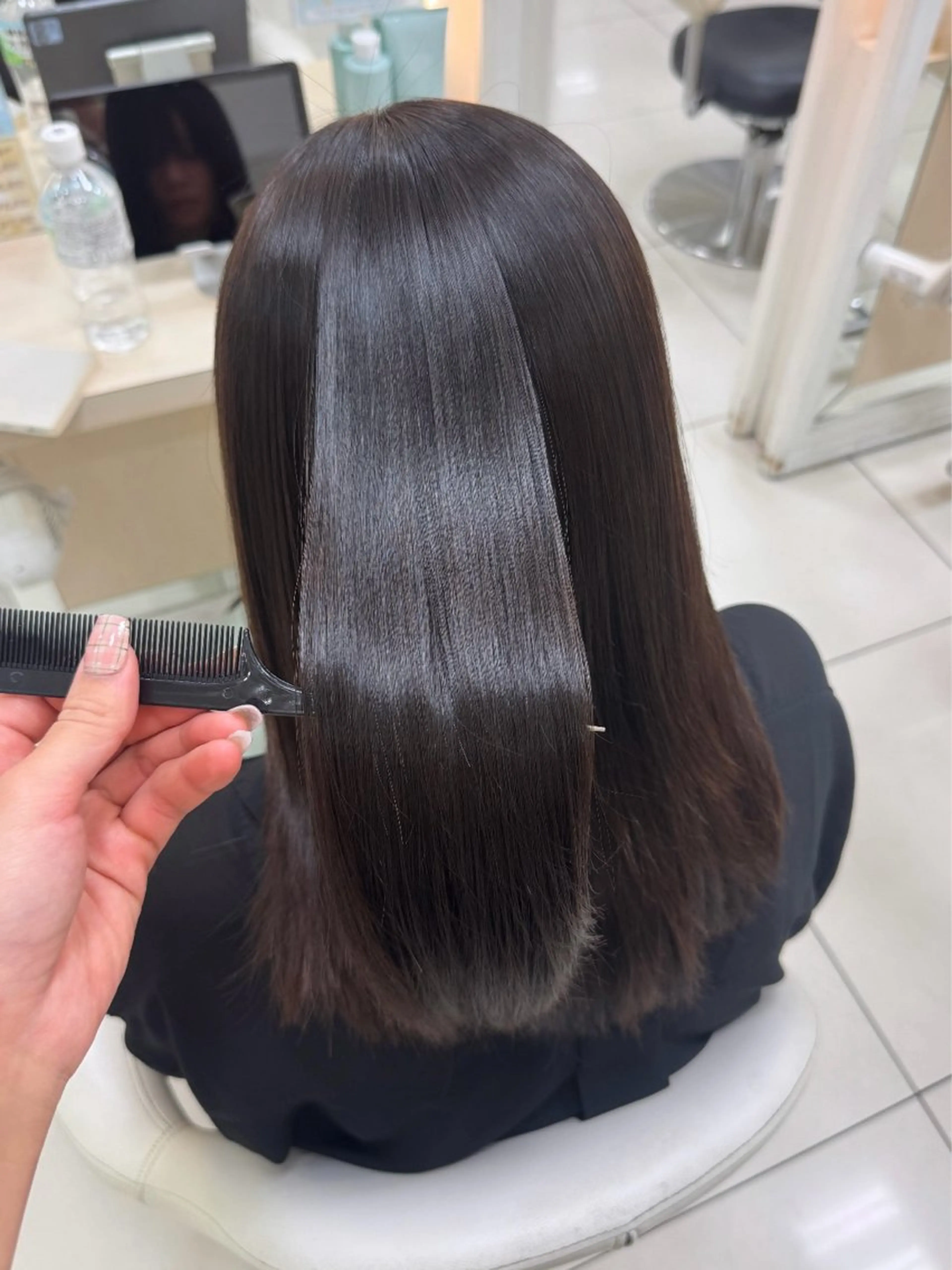 ロング 縮毛矯正 トリートメント tomona 𝜗𝜚のヘアスタイル