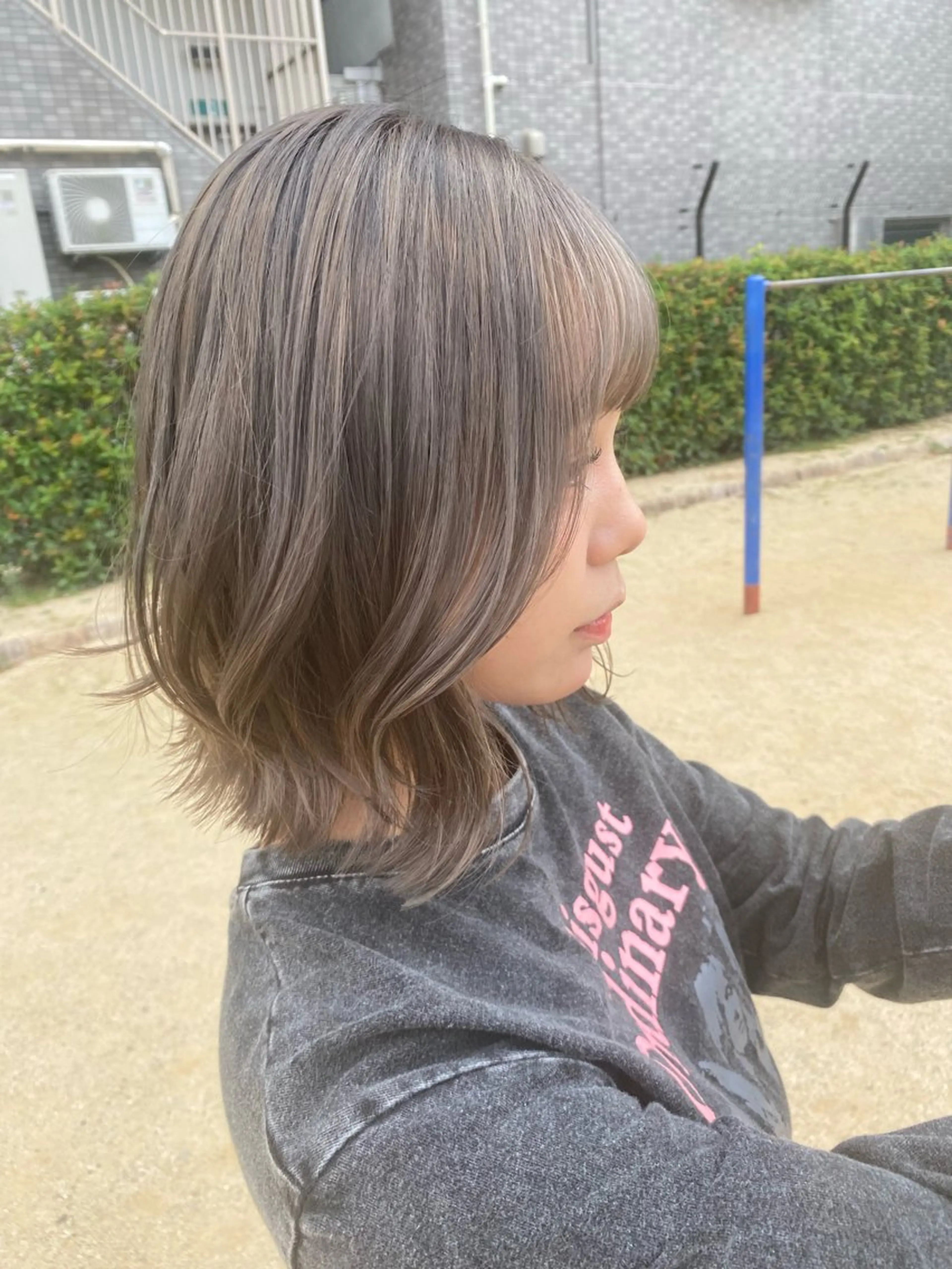 ミディアム カラー attrait所属・アトレ＊個室サロン himekaのヘアスタイル