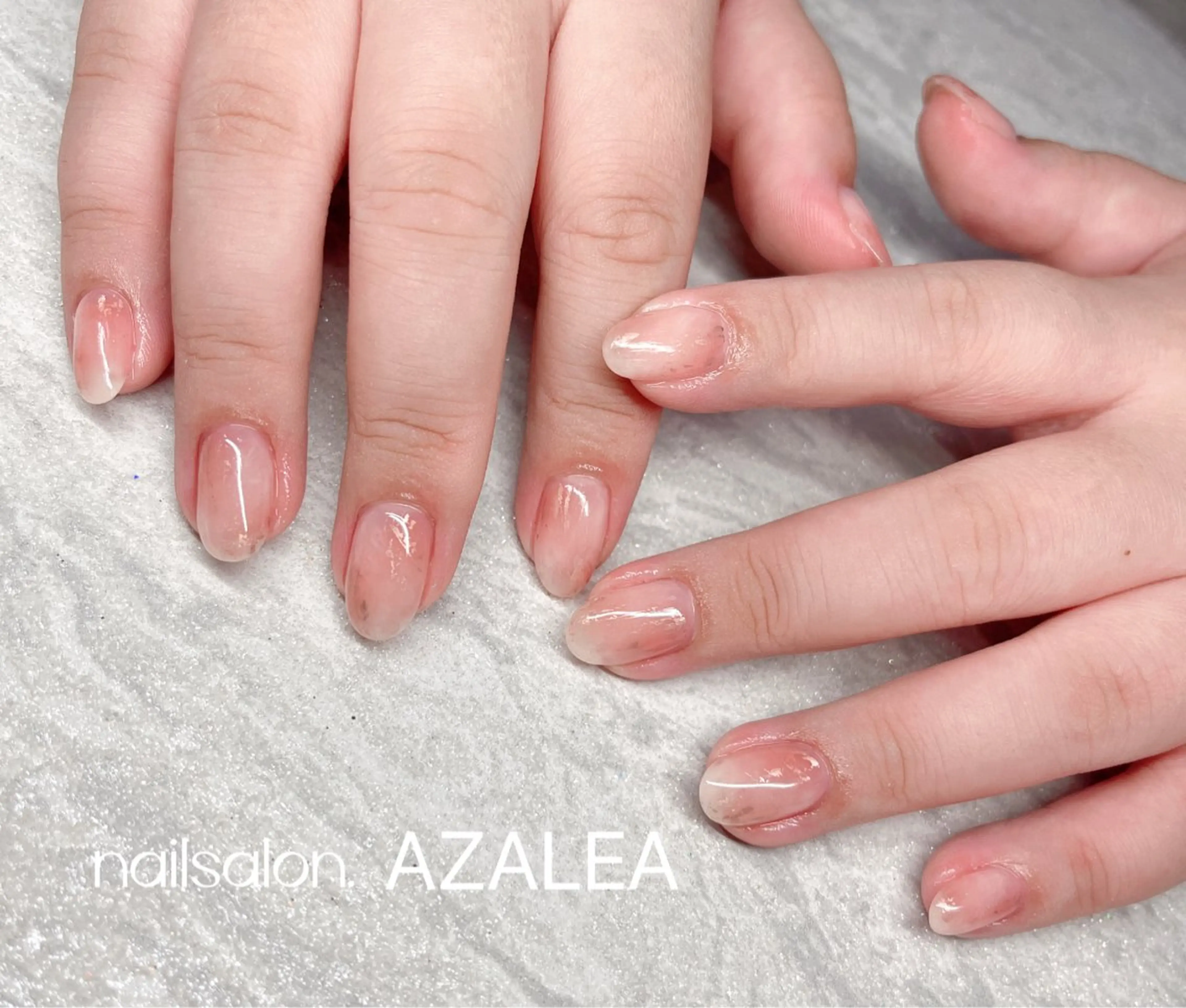 ネイル R inのネイルデザイン