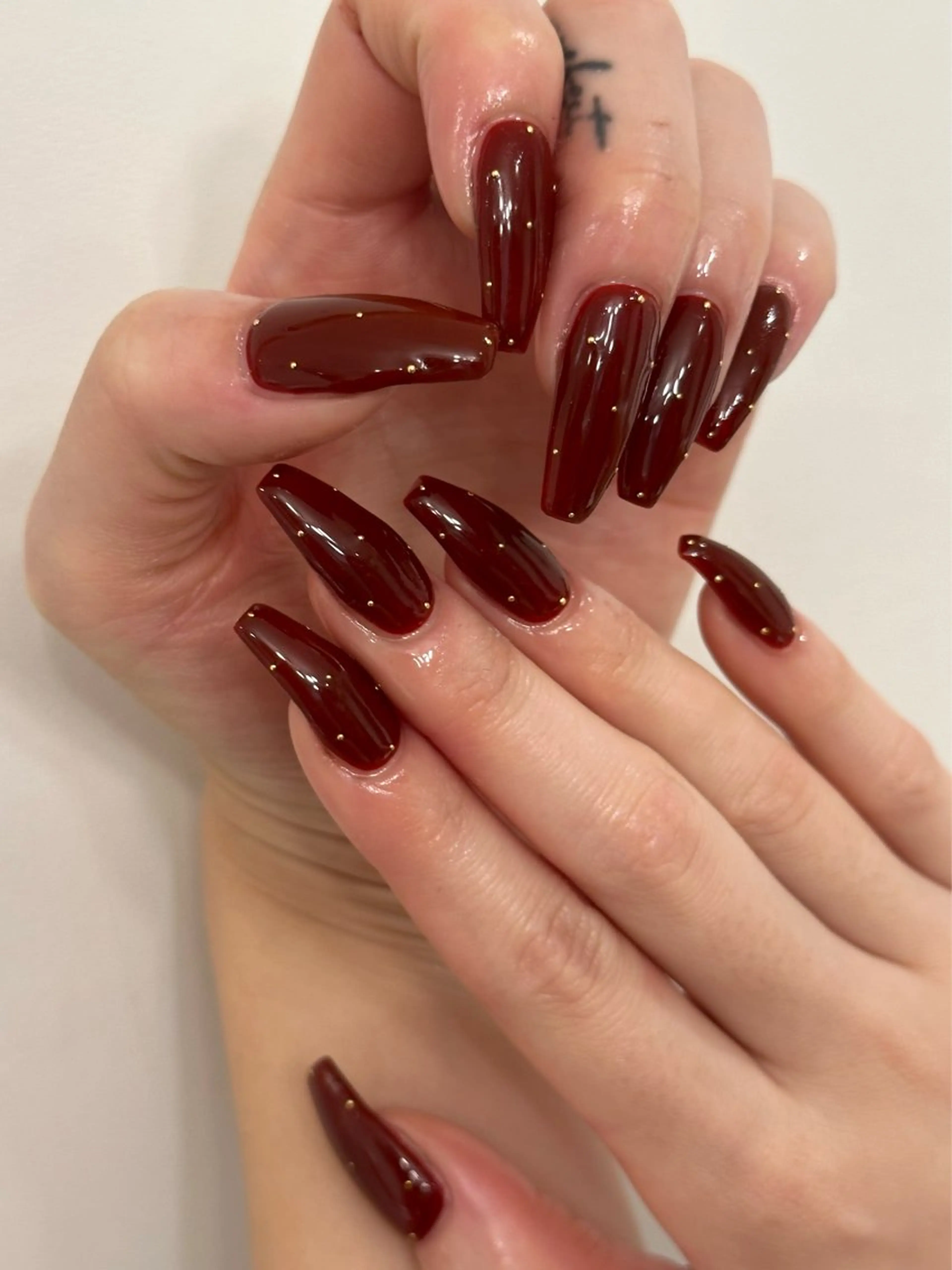 ［オフ無し］長さ出し10本+one color🤍　自爪を削らないpara gel使用⟡.·の写真