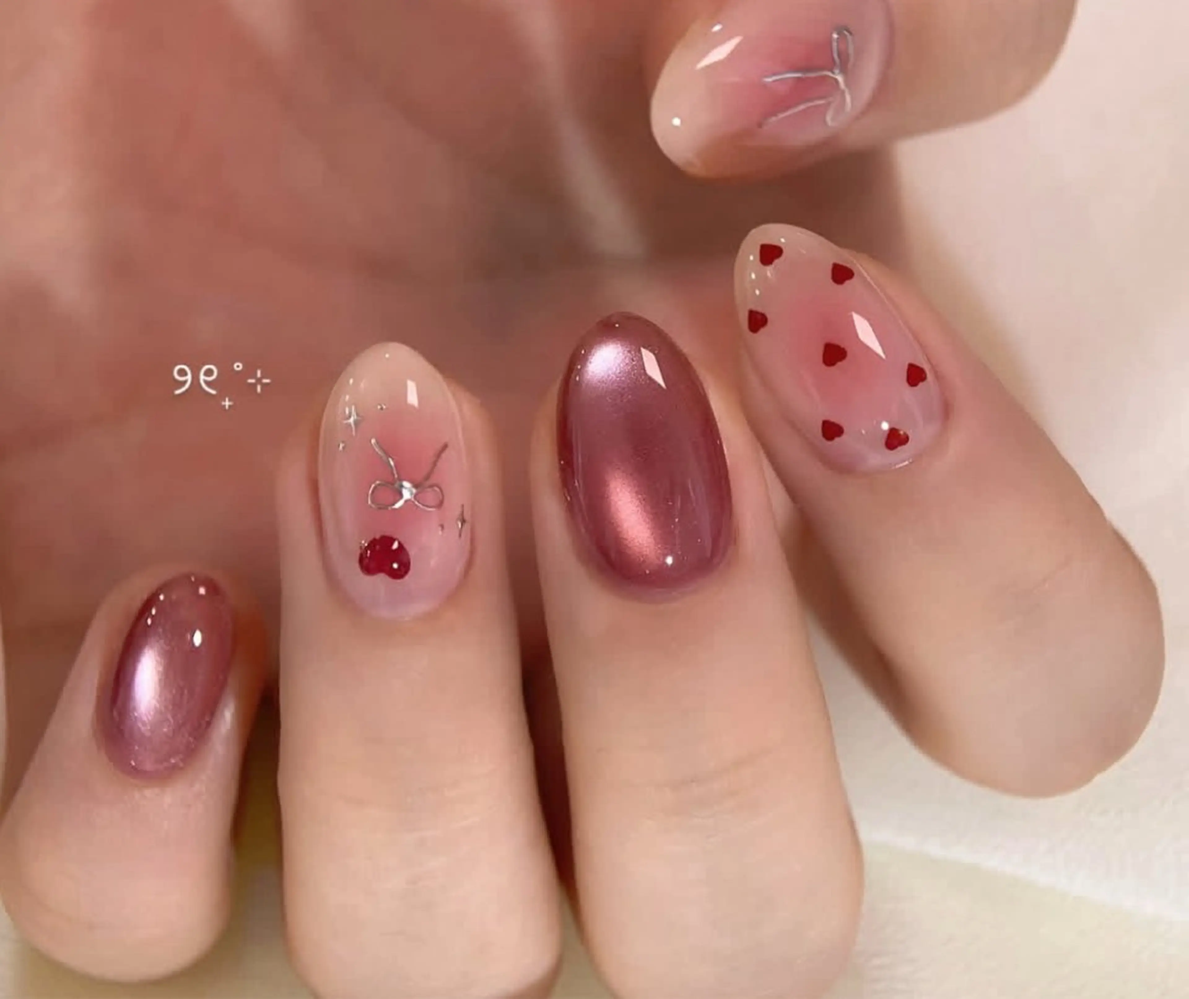 ネイル アートネイル ジェルネイル キラキラネイル ミラーネイル ピンク ハンドネイル Ryunail所属・Ryu Nail NekoChanのネイルデザイン