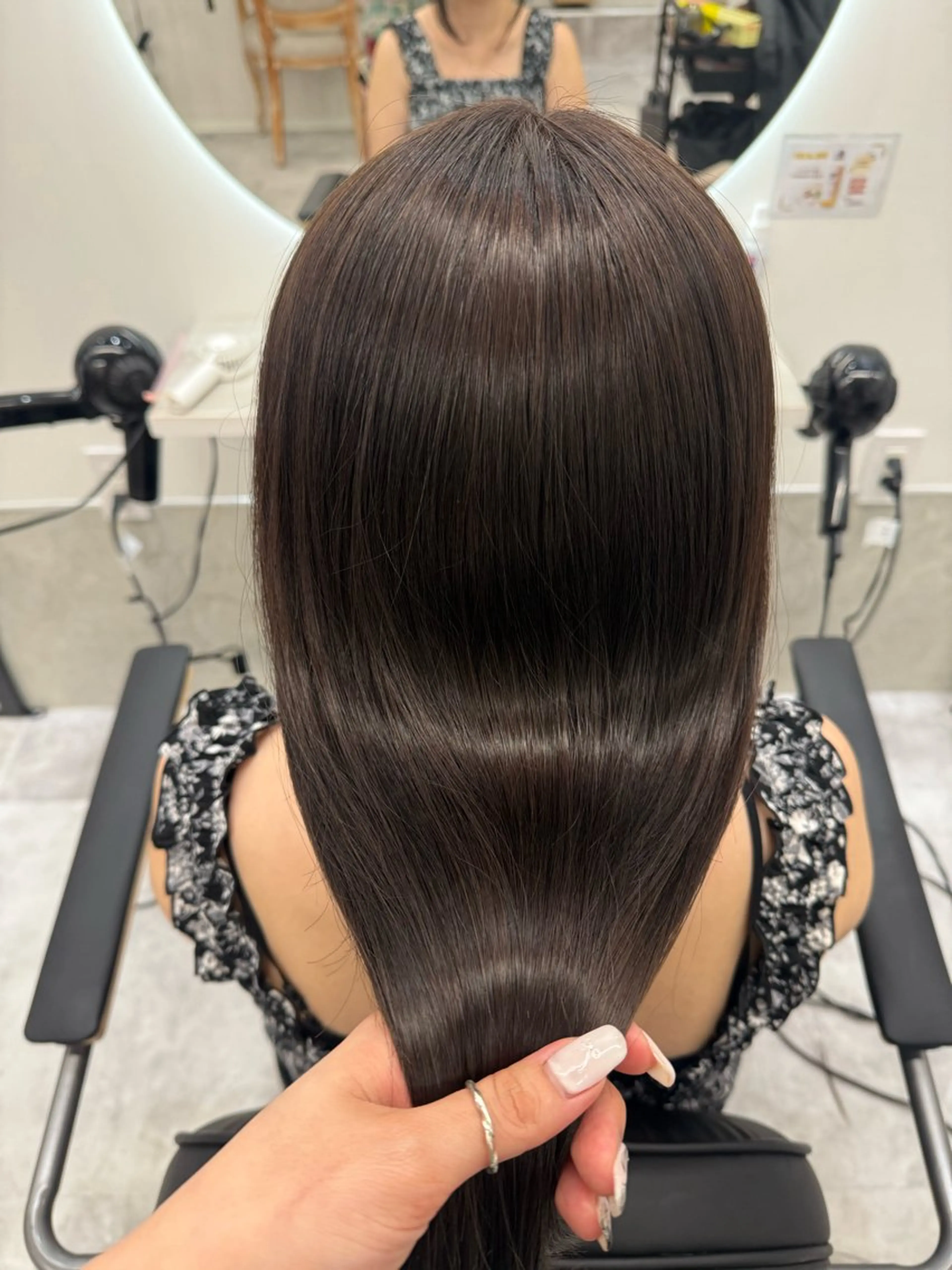 ロング カラー カット ヘアカラー 縮毛矯正 トリートメント 髪質改善 Chihiro🫧のヘアスタイル