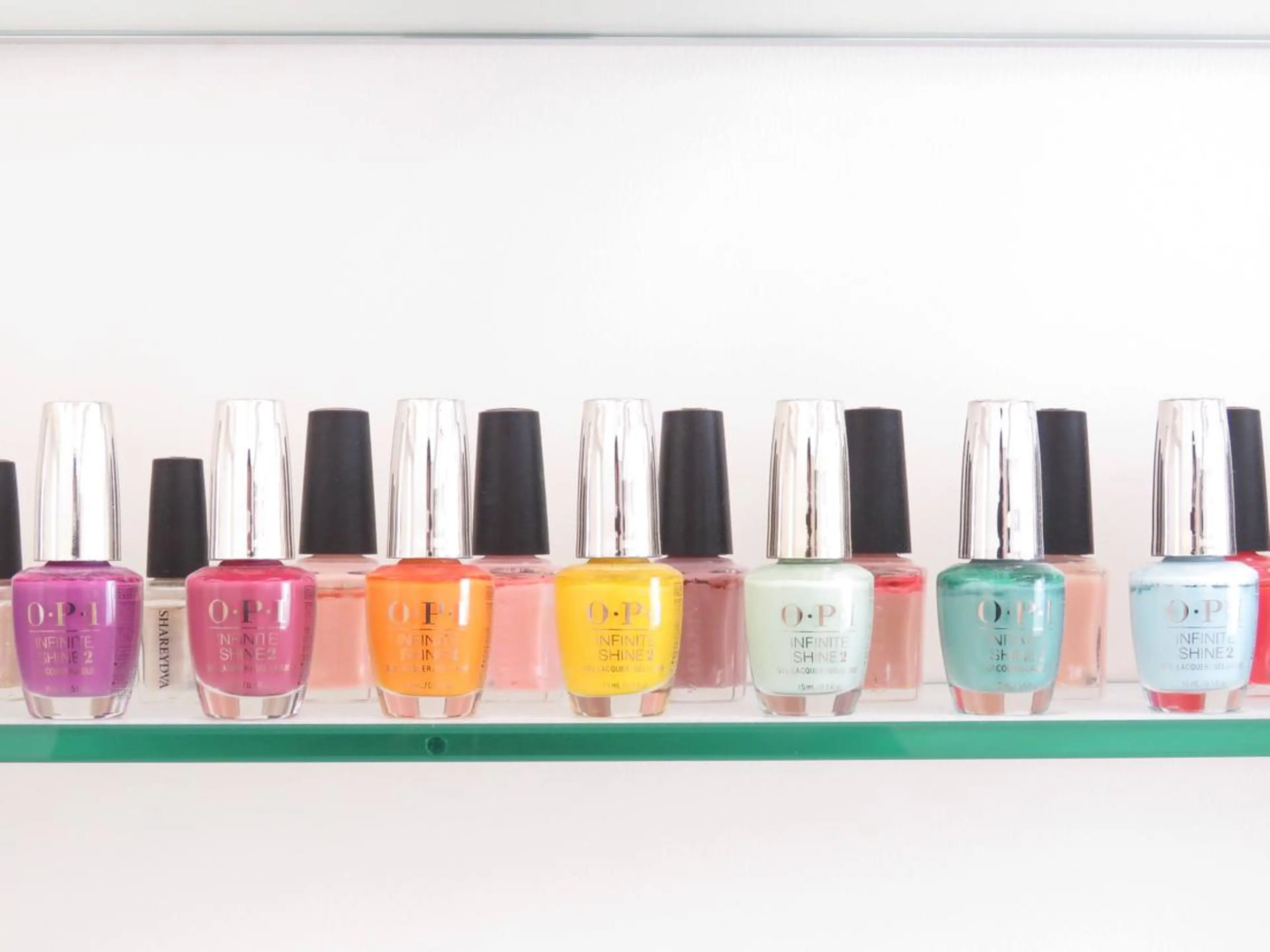 ショート カラー ネイル 酒井 七緒子のネイルデザイン