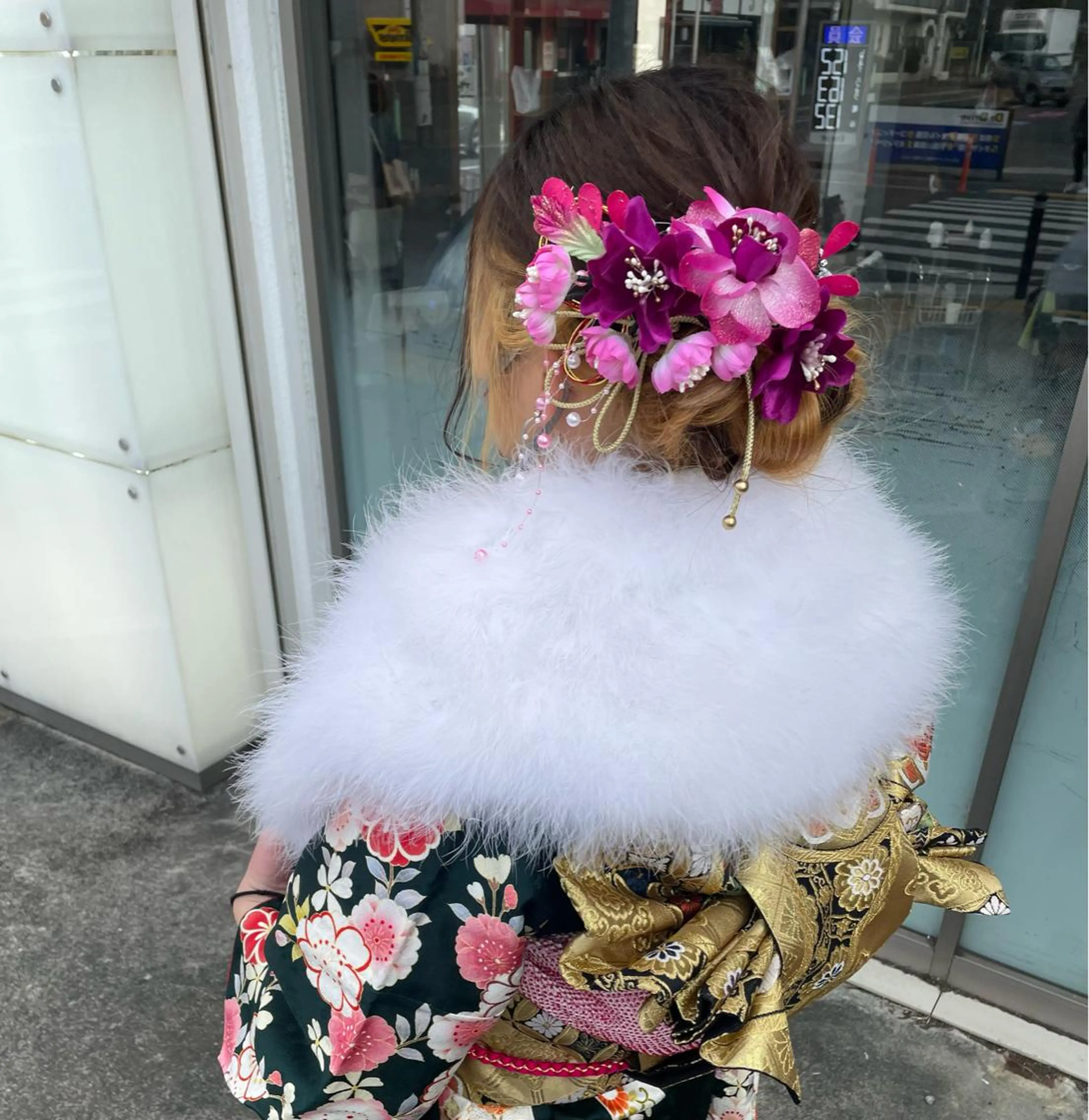 ヘアアレンジ 成人式 卒業式のヘアスタイル share salon JAM 町田 A-MIX bldg ジャム】所属・🤍🪄韓国風束間 マツパ　ゆうか💜のマツエク・マツパデザイン