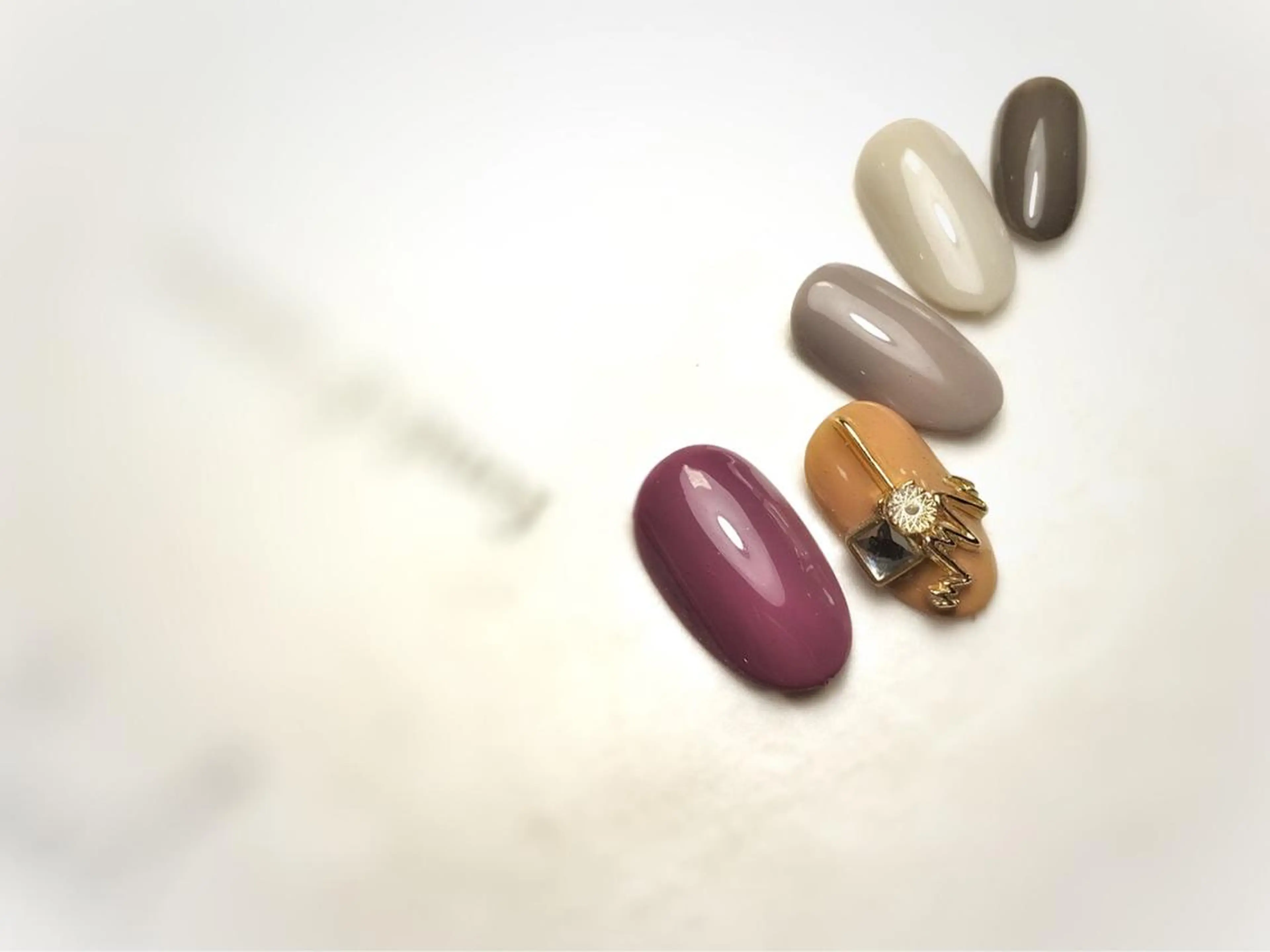 ネイル Salute本店 🦋仲原里佳のネイルデザイン