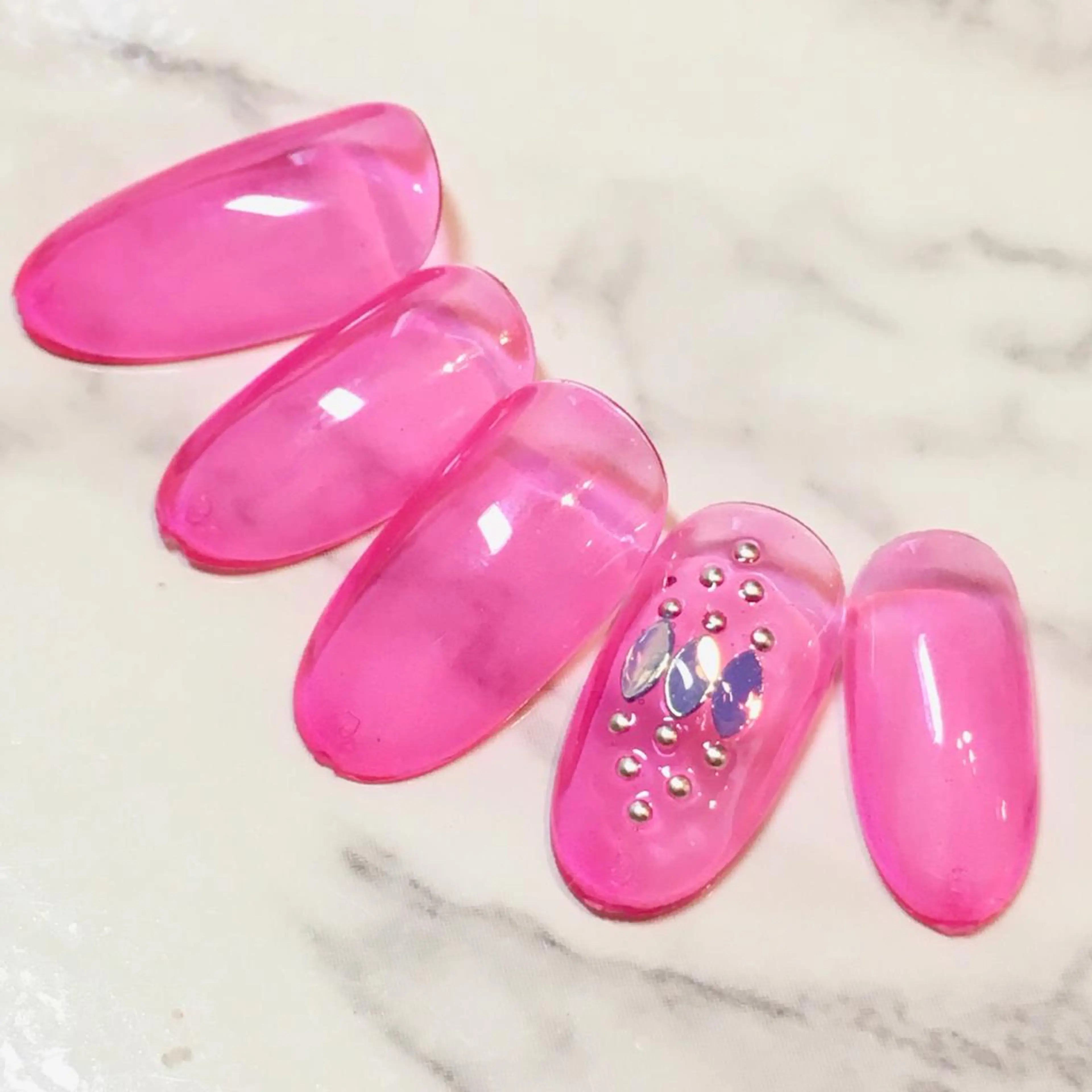 ネイル Aubel.nord_nail所属・Aubel.nord オーベルノールのネイルデザイン