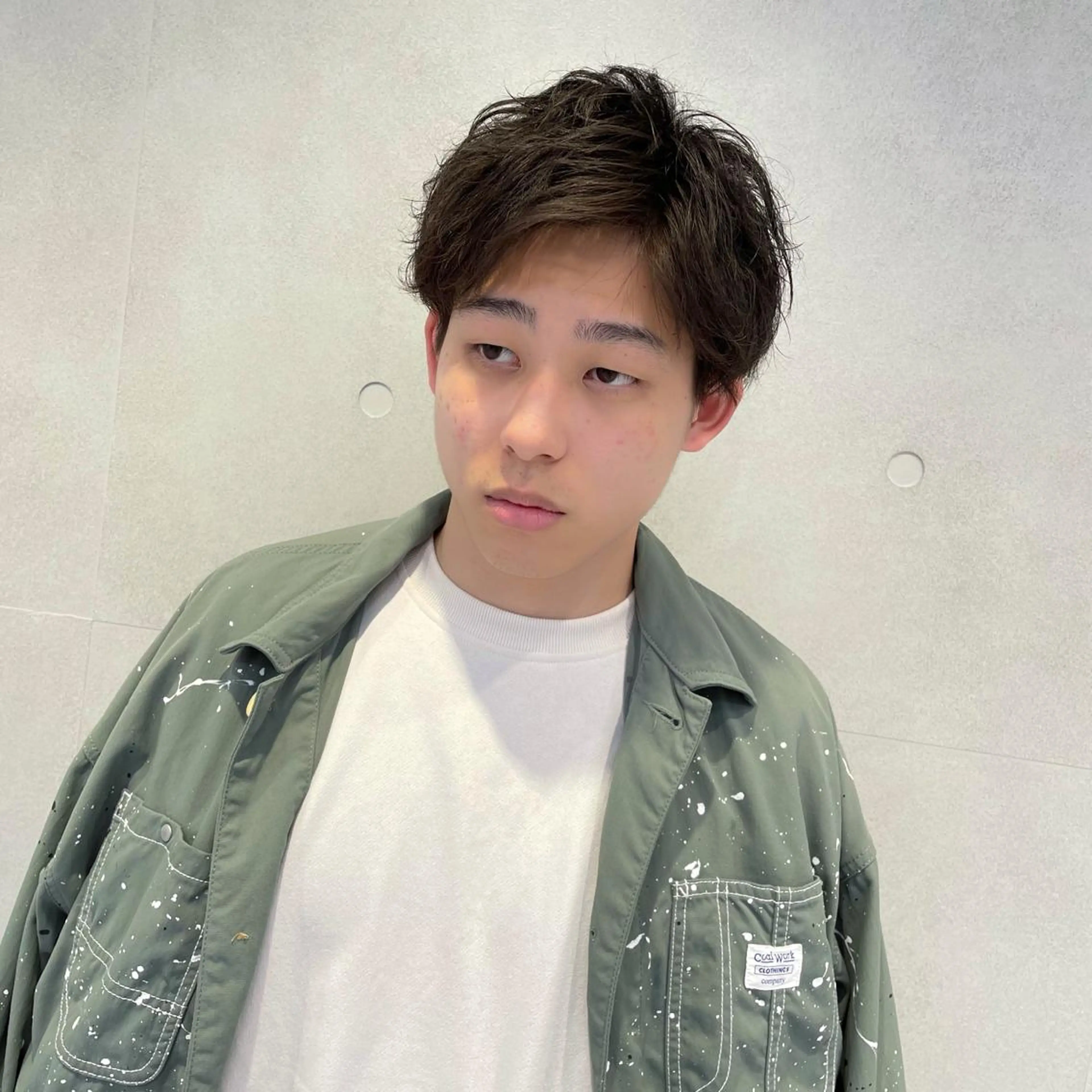 メンズ アップバング マッシュ 顔周りレイヤー/ 似合わせ/古津遼平のヘアスタイル