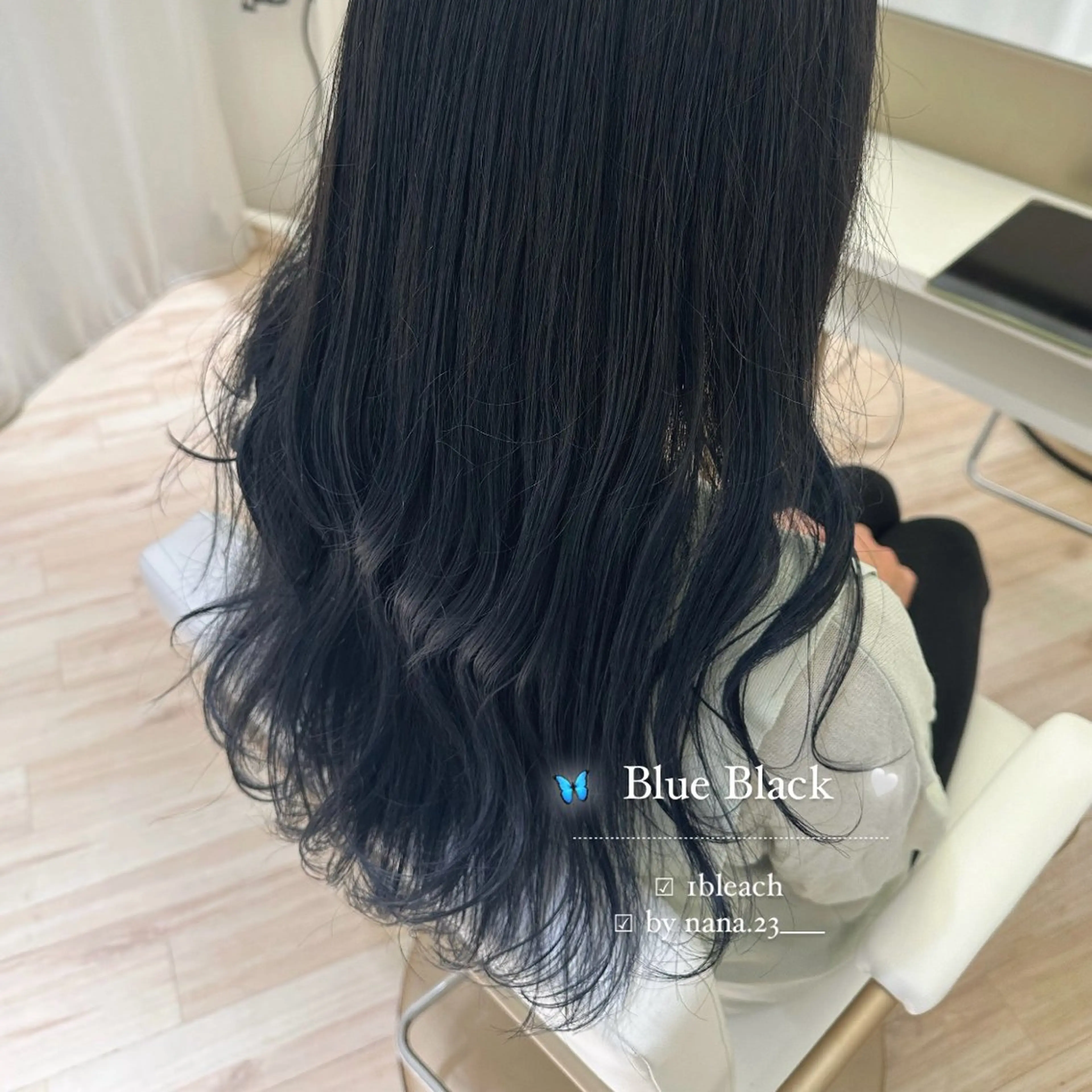 カラー 黒髪 ブルーカラー ブルーブラック ParveMix￤ 出石 菜々🥂のヘアスタイル