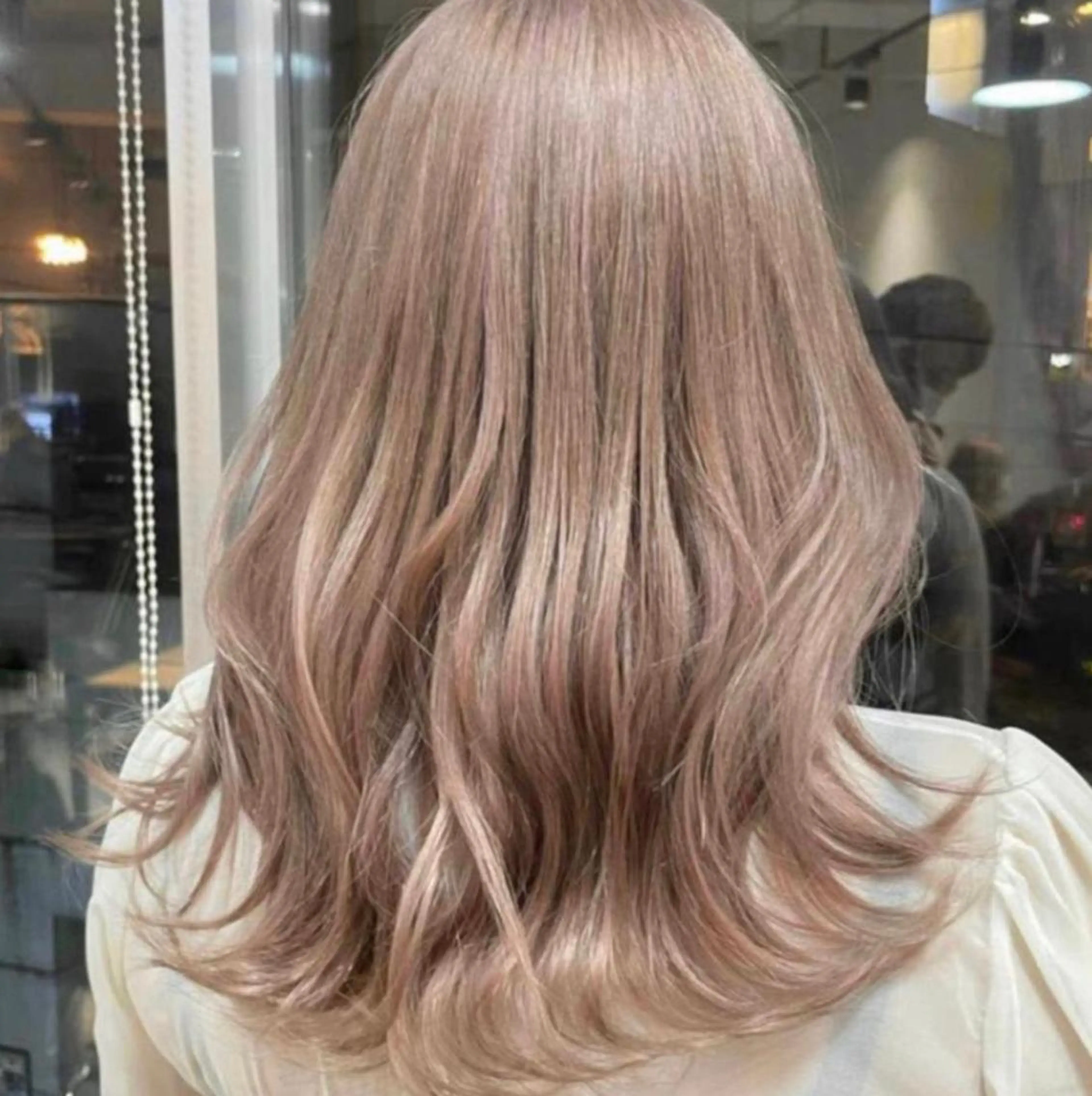 セミロング カラー ヘアアレンジ ヘアカラー 🌹TikTok４万 ﾌｫﾛﾜｰ🌹AKIのヘアスタイル