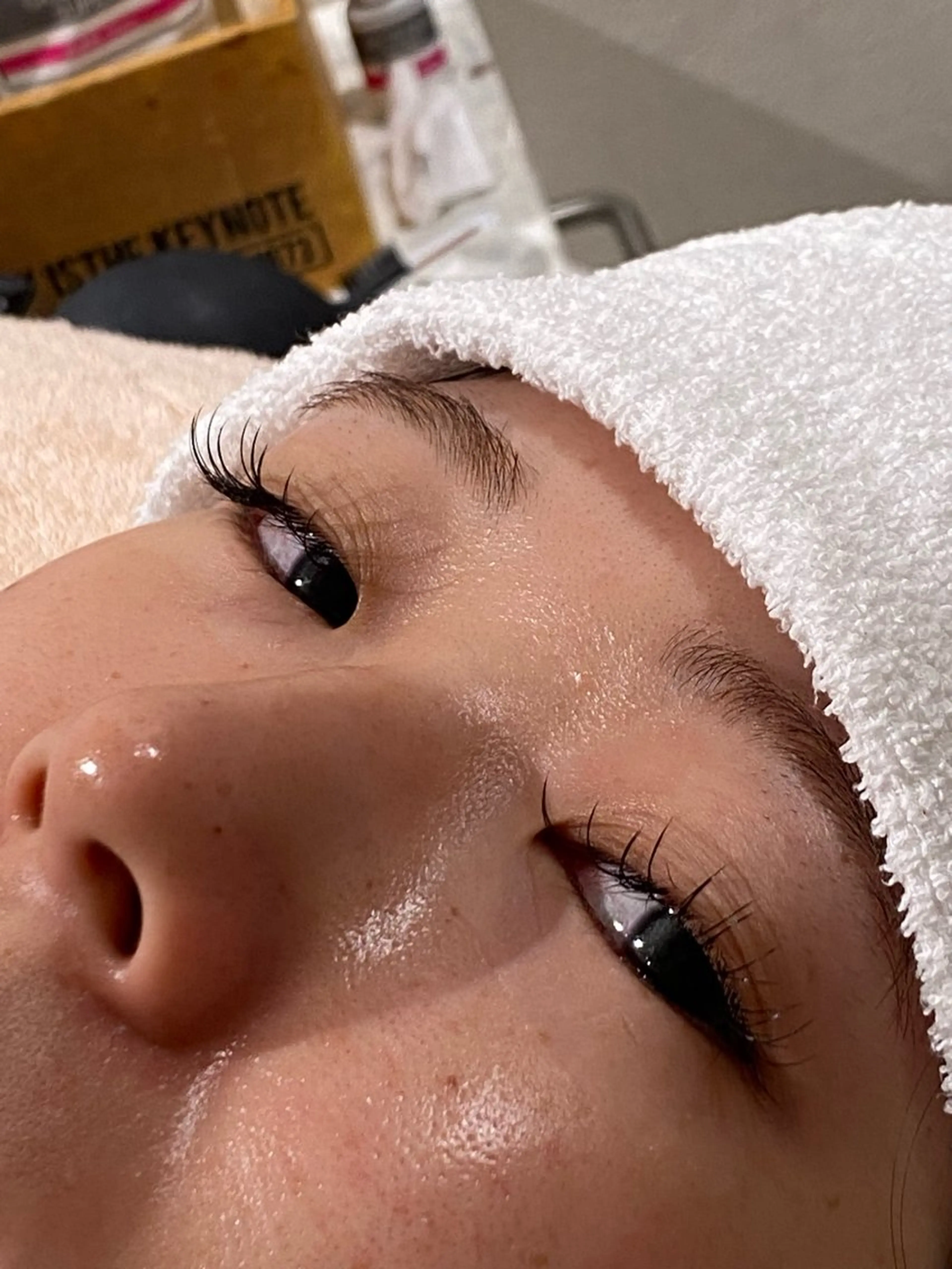 マツエク・マツパ マツエク ブリーチ/eye/ カット/ココミ🧚のヘアスタイル