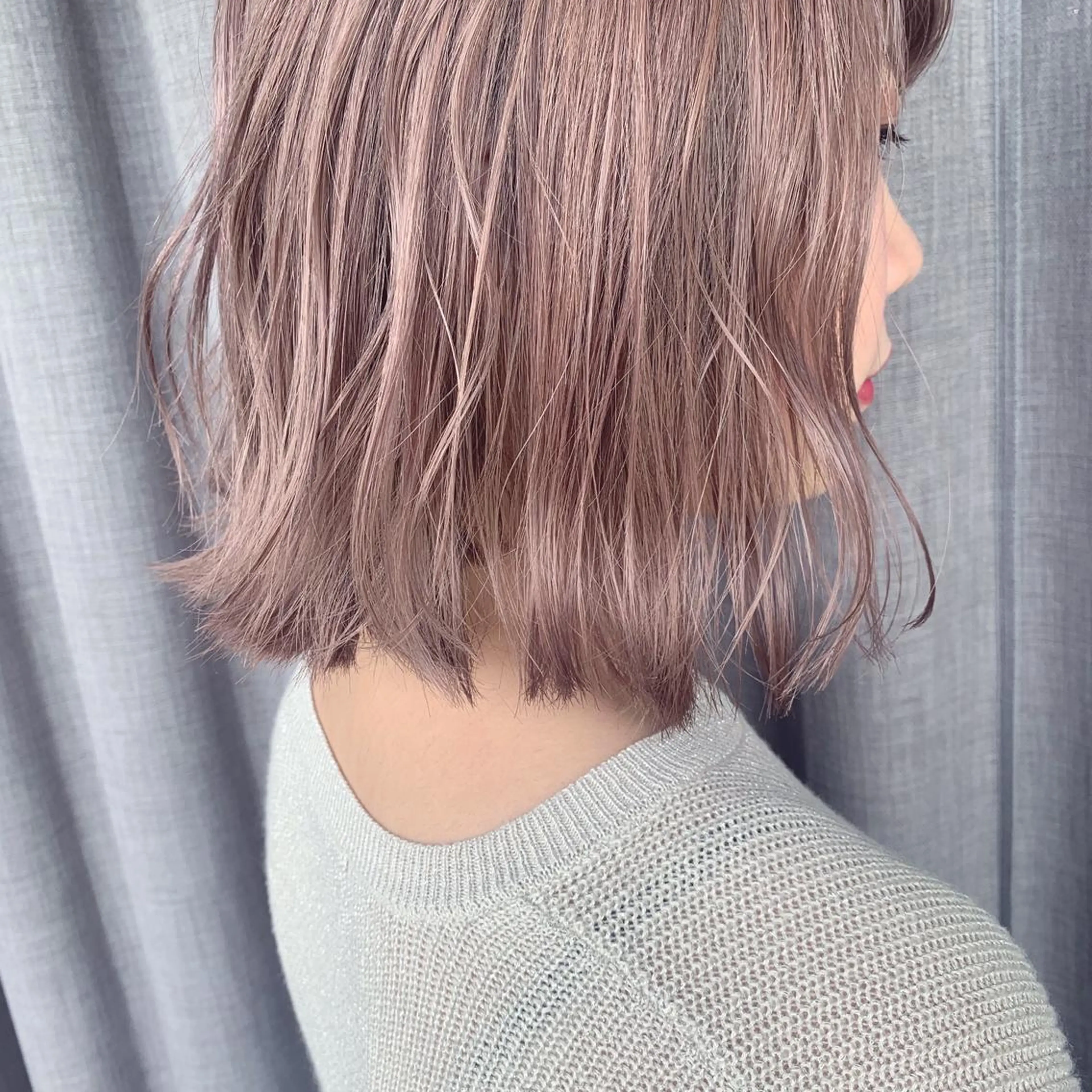 ミディアム etore 矢場町 南沙希のヘアスタイル