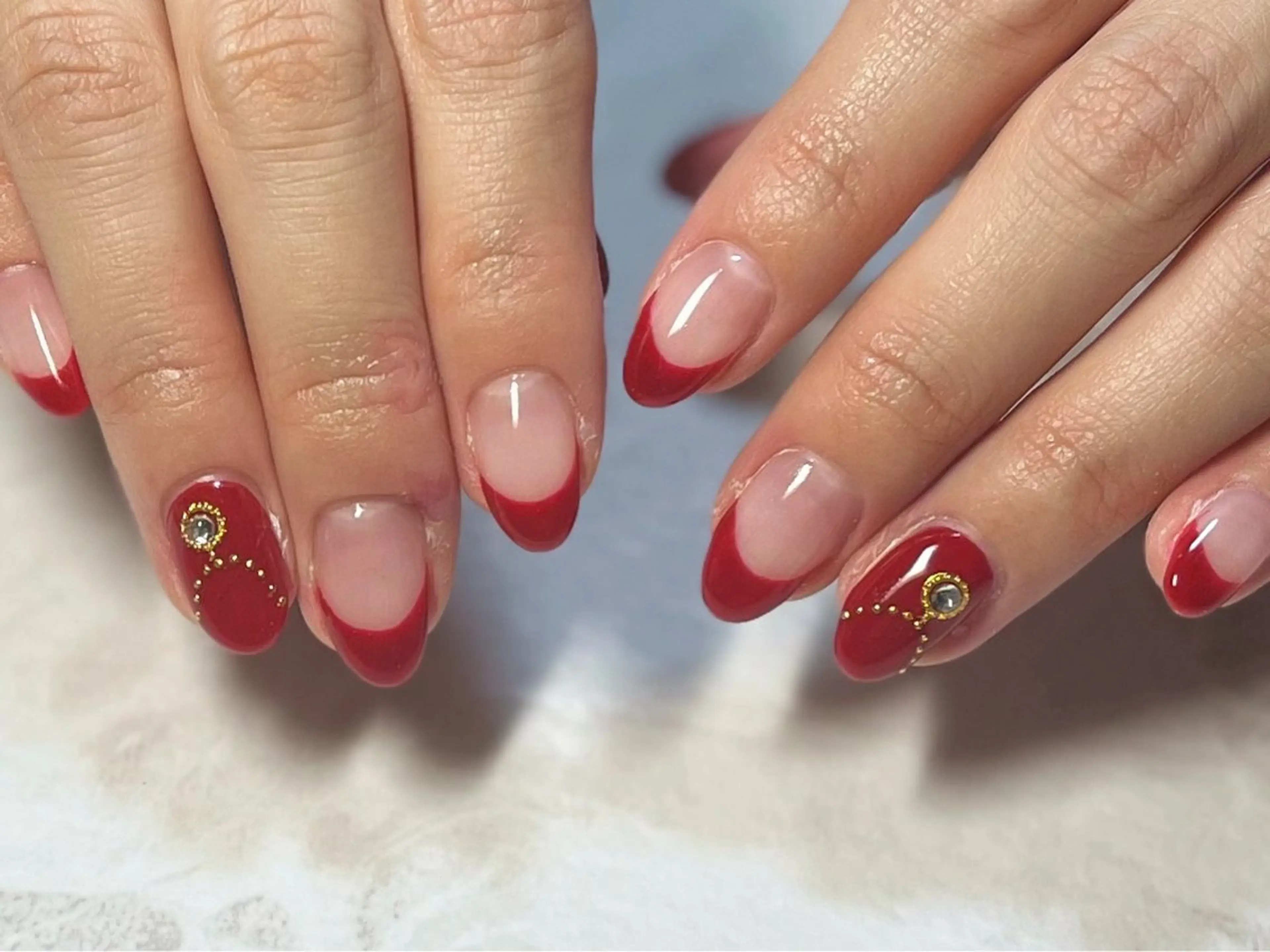 ネイル フットネイル フレンチネイル ニュアンスネイル 赤色 シンプルネイル ネイル フフラ所属・nail fufla ♡yamane♡のネイルデザイン