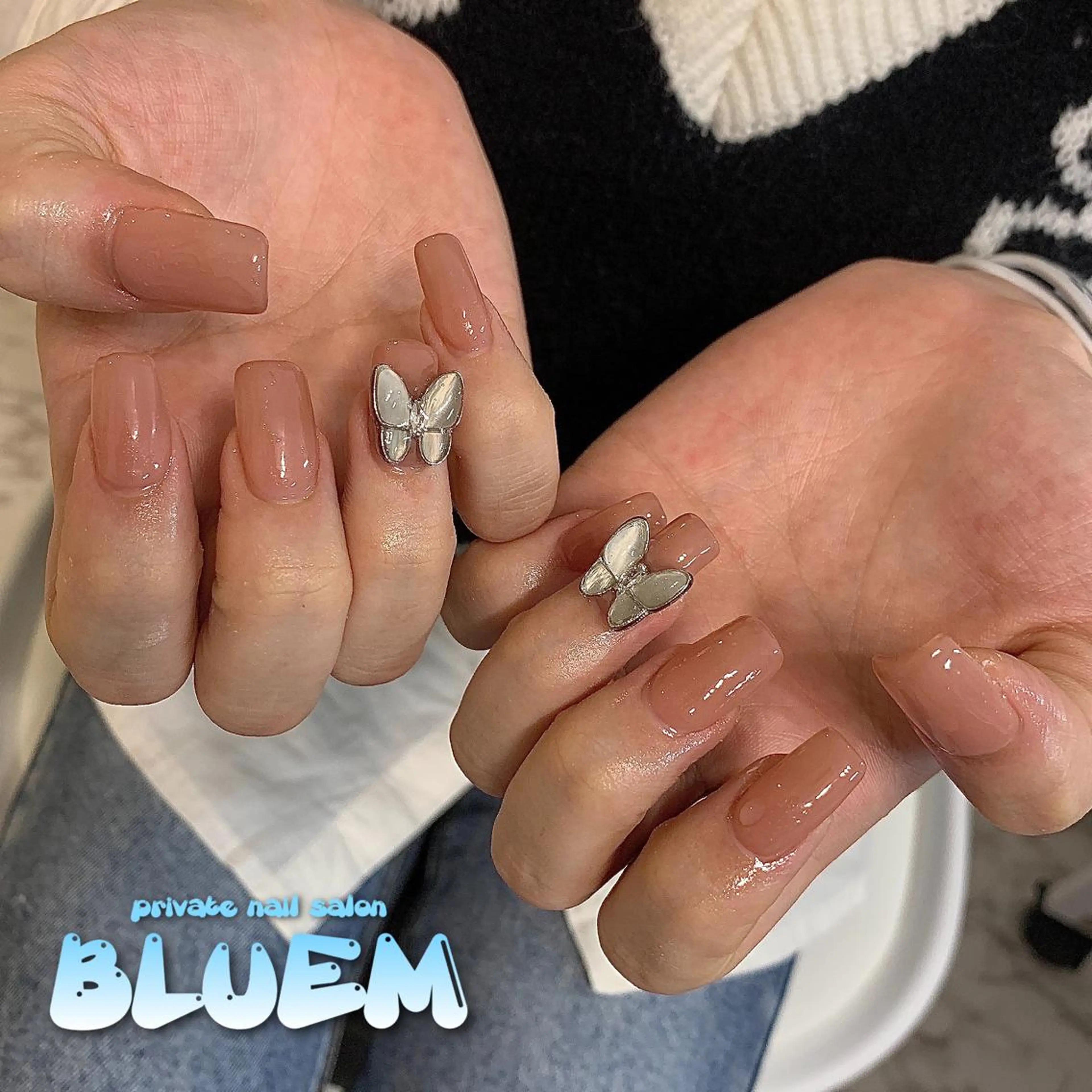 ネイル BLUEM なな🐶のネイルデザイン