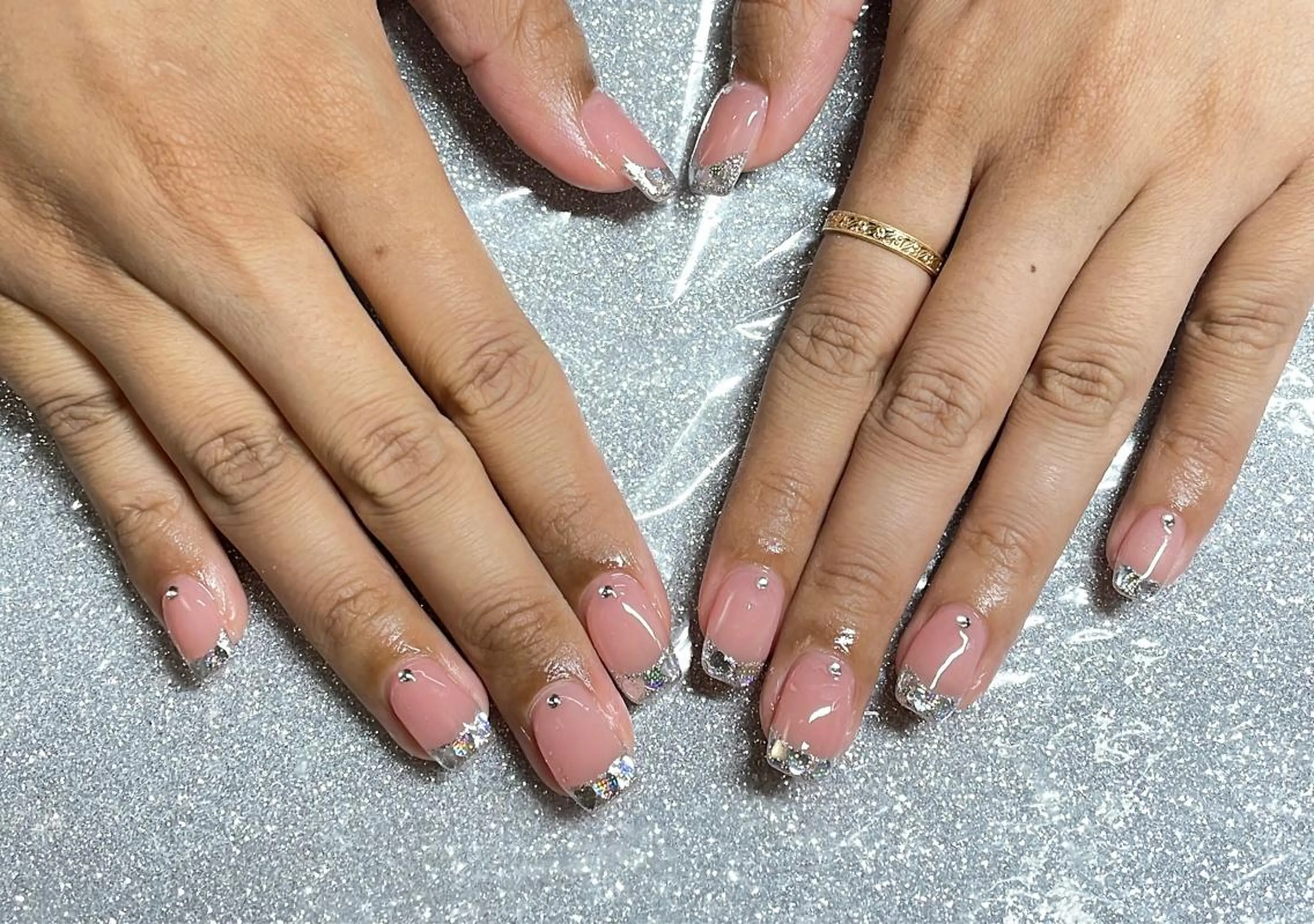 ネイル ハンドネイル VIERU 🌈🎀💖のネイルデザイン