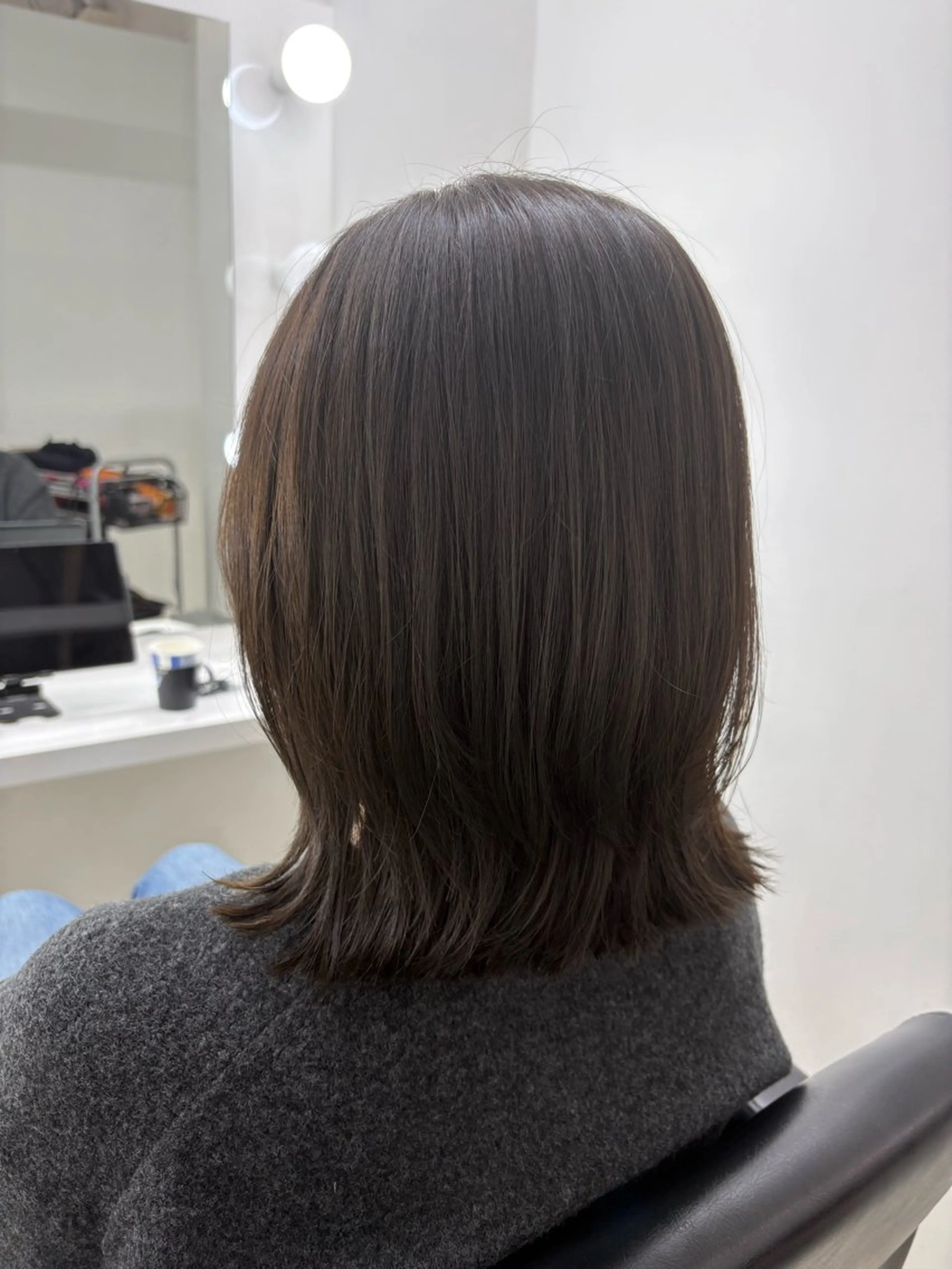 ミディアム カラー カット ヘアカラー トリートメント 林 沙弥のヘアスタイル