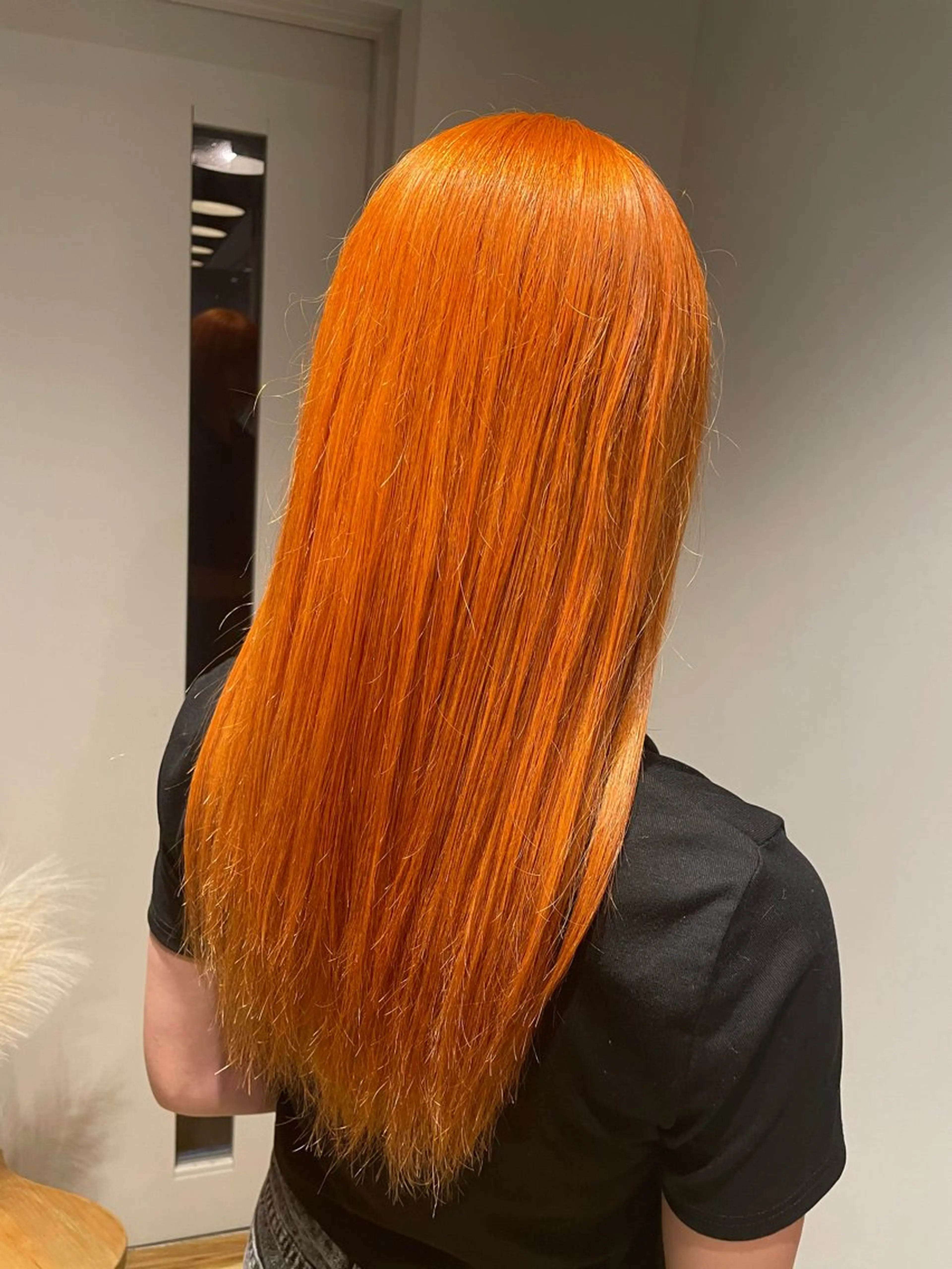 ロング カラー パーマ ヘアアレンジ ヘアカラー トリートメント ハイトーンカラー🤍 山下 優華のヘアスタイル