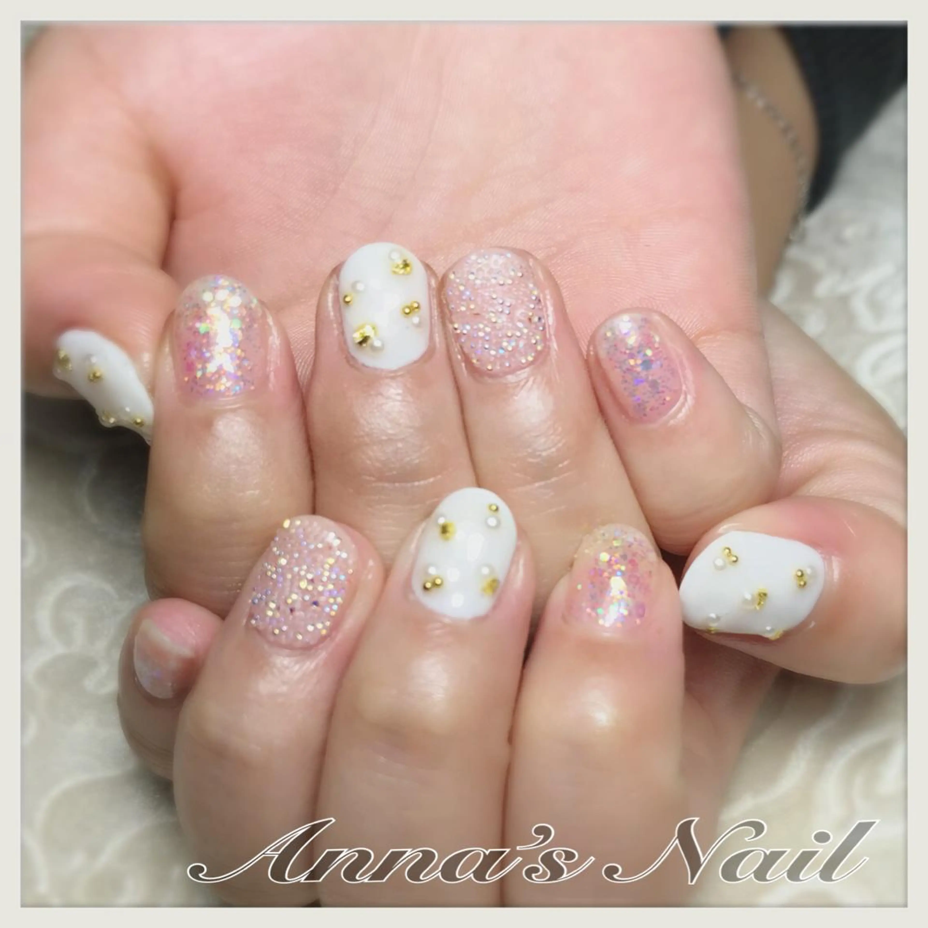ネイル ホワイト Anna’s Nail所属・清口 杏奈のネイルデザイン