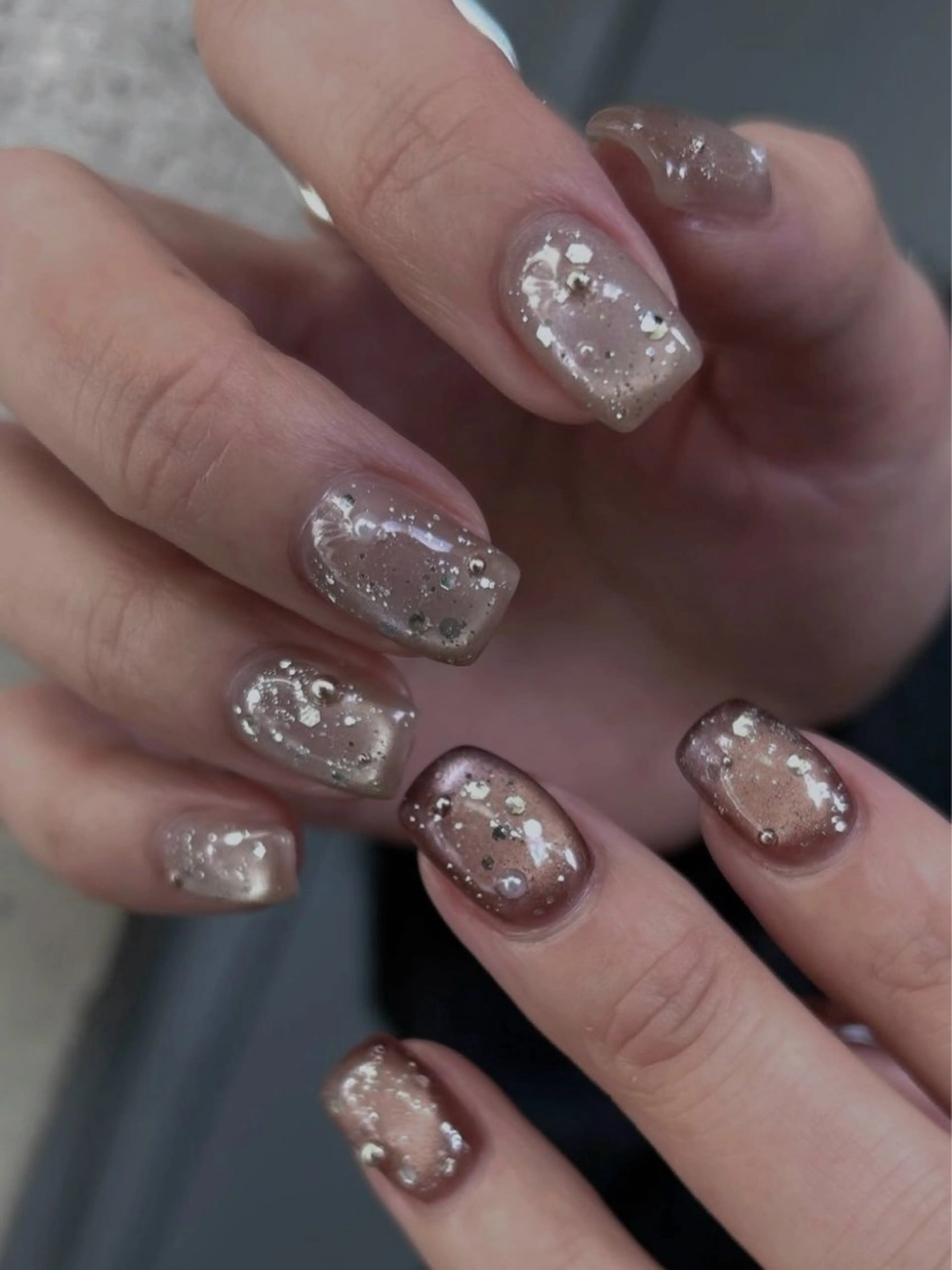 ネイル アートネイル 韓国ネイル ニュアンスネイル ぷっくりネイル ハンドネイル ハンドケア hina .のネイルデザイン