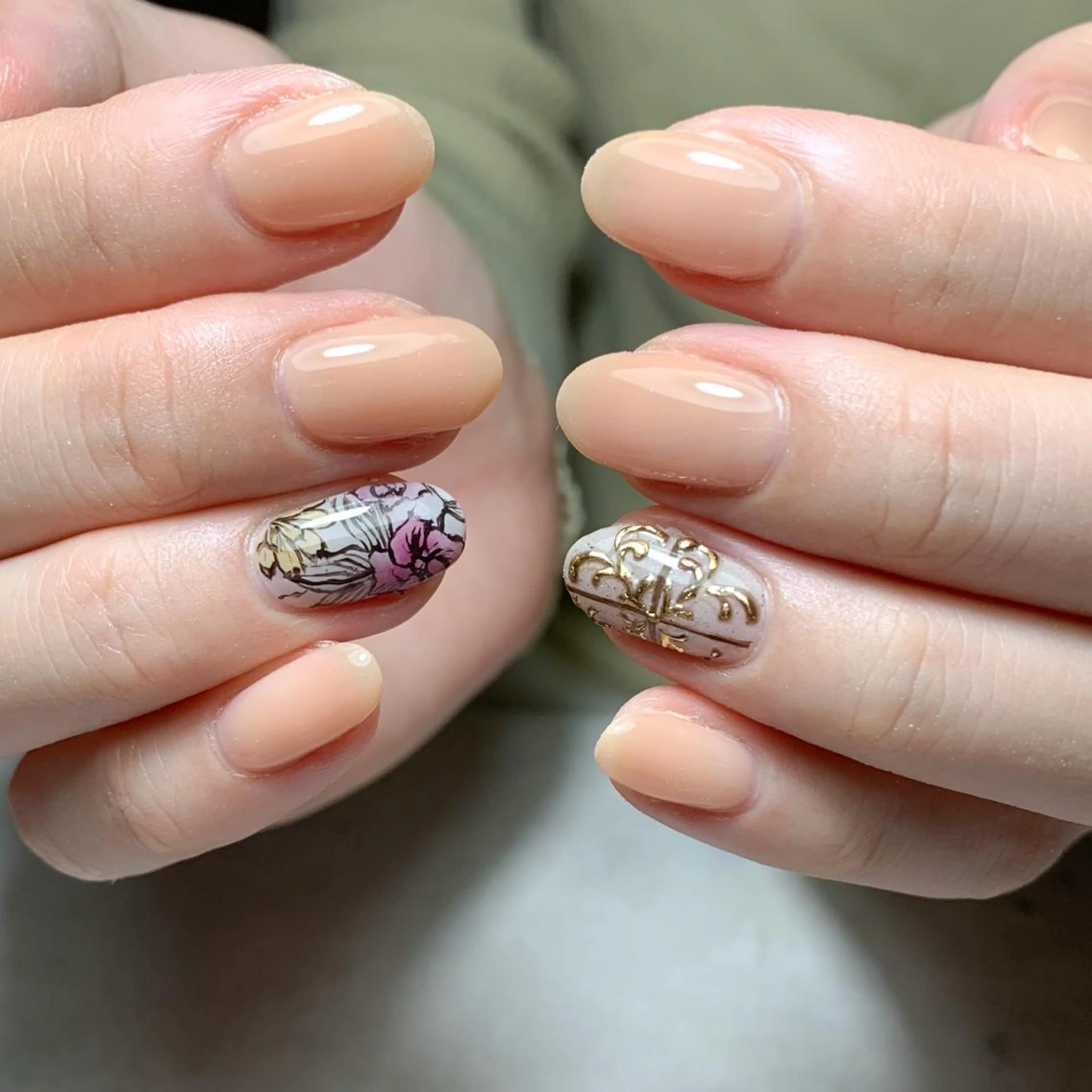 ネイル atelier　FIORITURA所属・FIORITURA aiのネイルデザイン