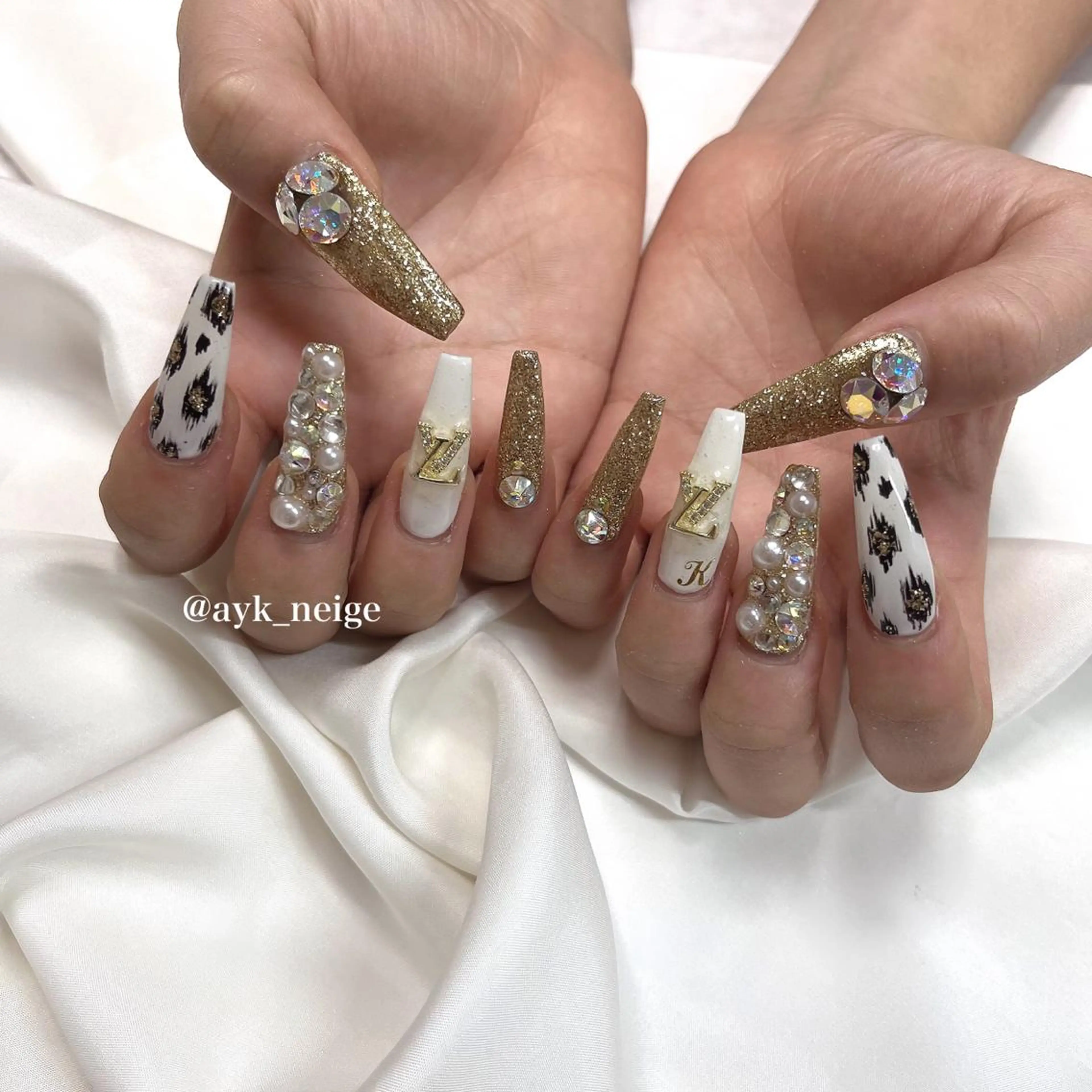 ネイル フットネイル フレンチネイル ガラスフレンチ グラデーション 韓国ネイル n'eige nail所属・大谷 綾香のネイルデザイン