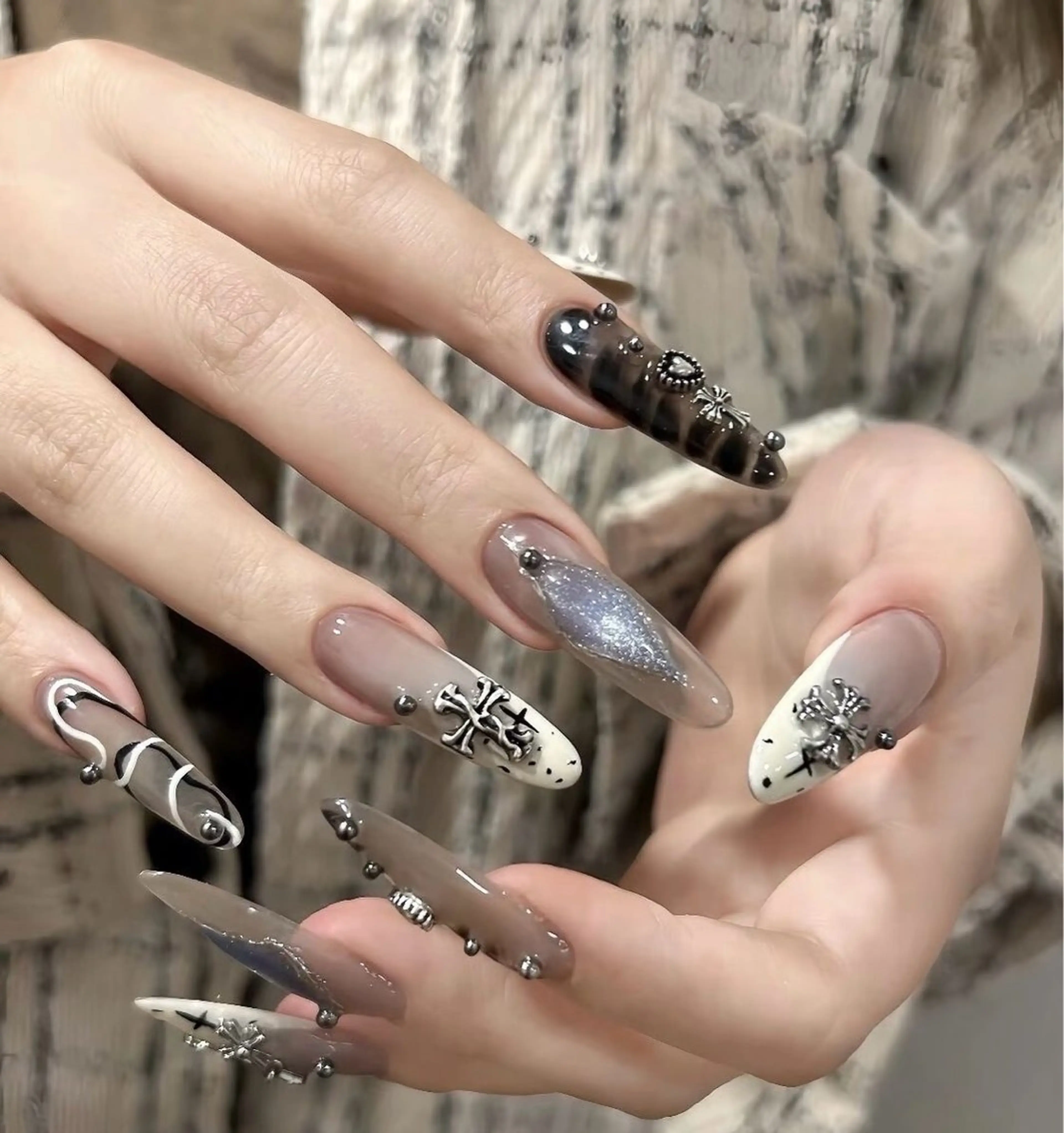 ネイル BEAUTY NAIL SALON所属・beautynail Emiのネイルデザイン