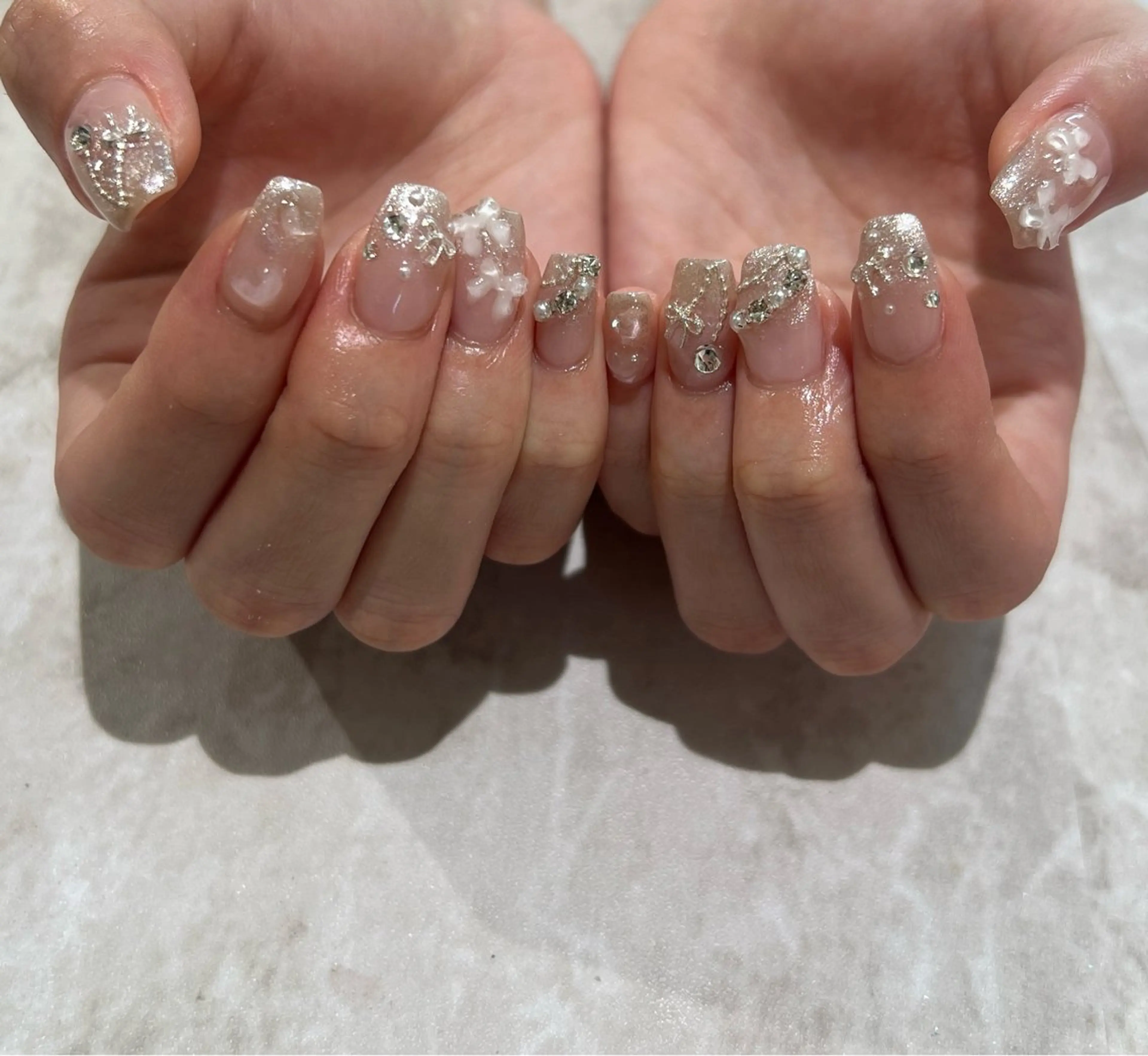 ネイル Hikari 🌺のネイルデザイン