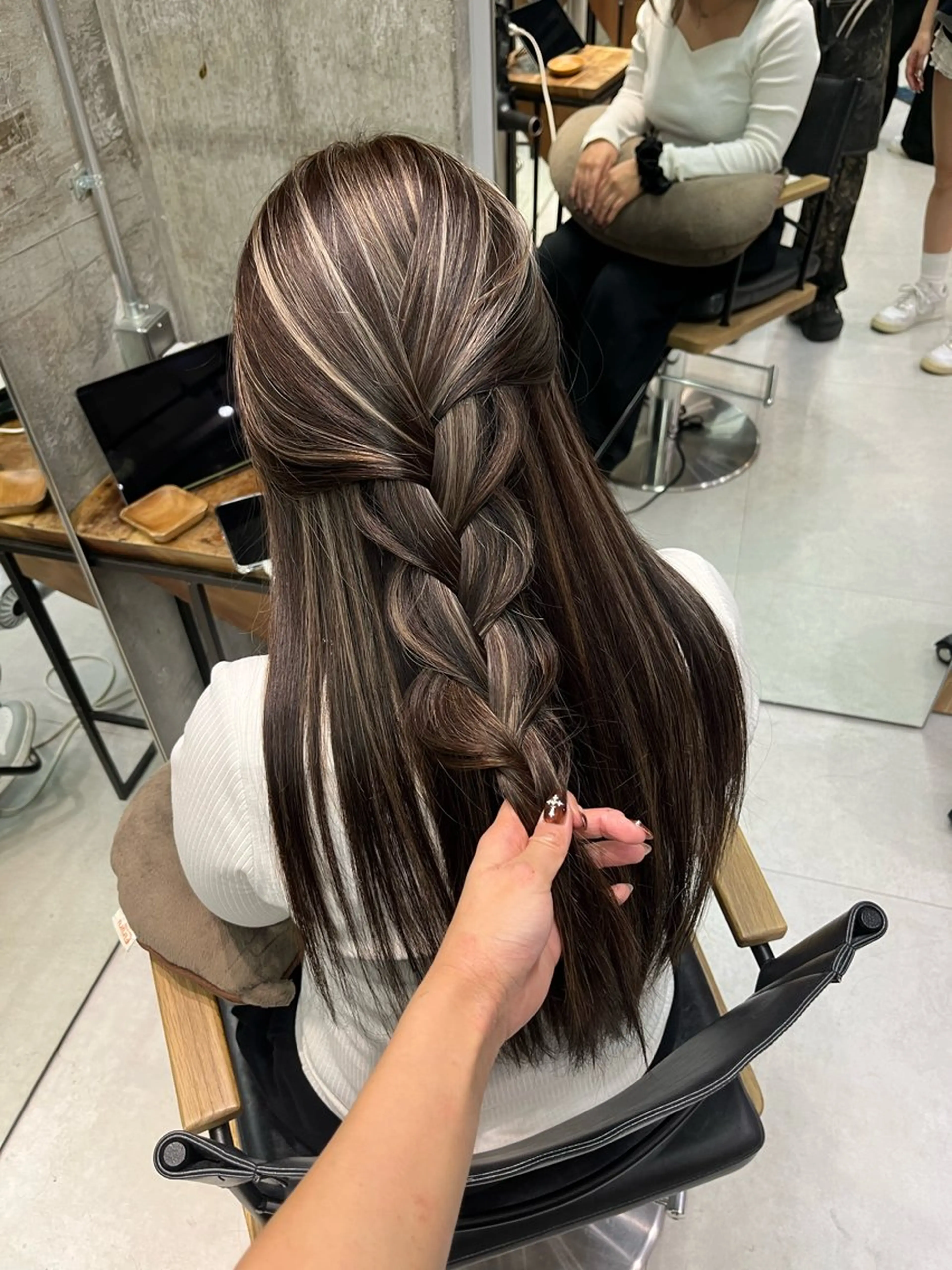 ロング ヘアカラー 🌊ハイライト Rizu🌊のヘアスタイル