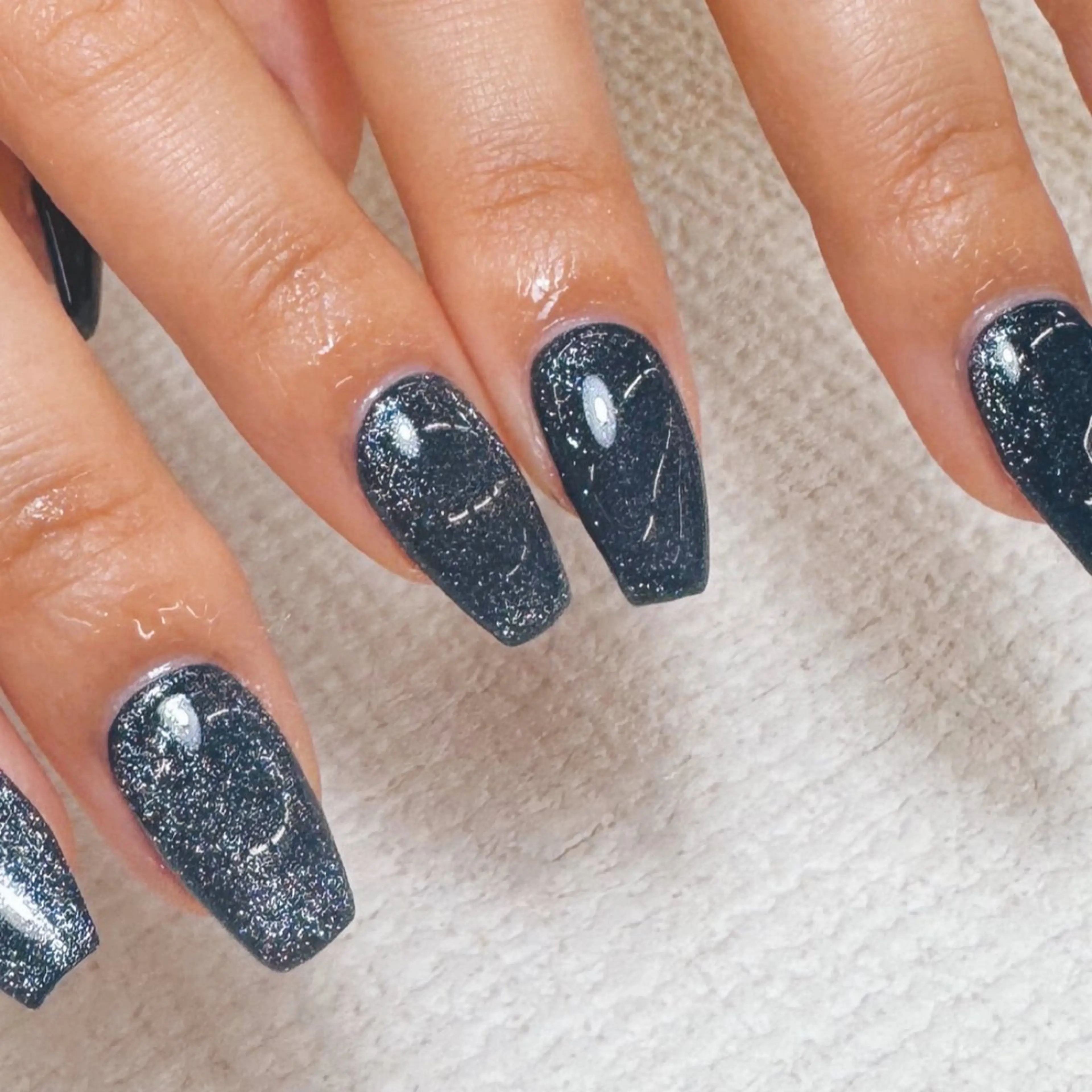 ネイル フレンチネイル キラキラネイル マグネットネイル ネイビー ワンカラーネイル ハンドネイル 【MAXKELLY】 Shiotaのネイルデザイン