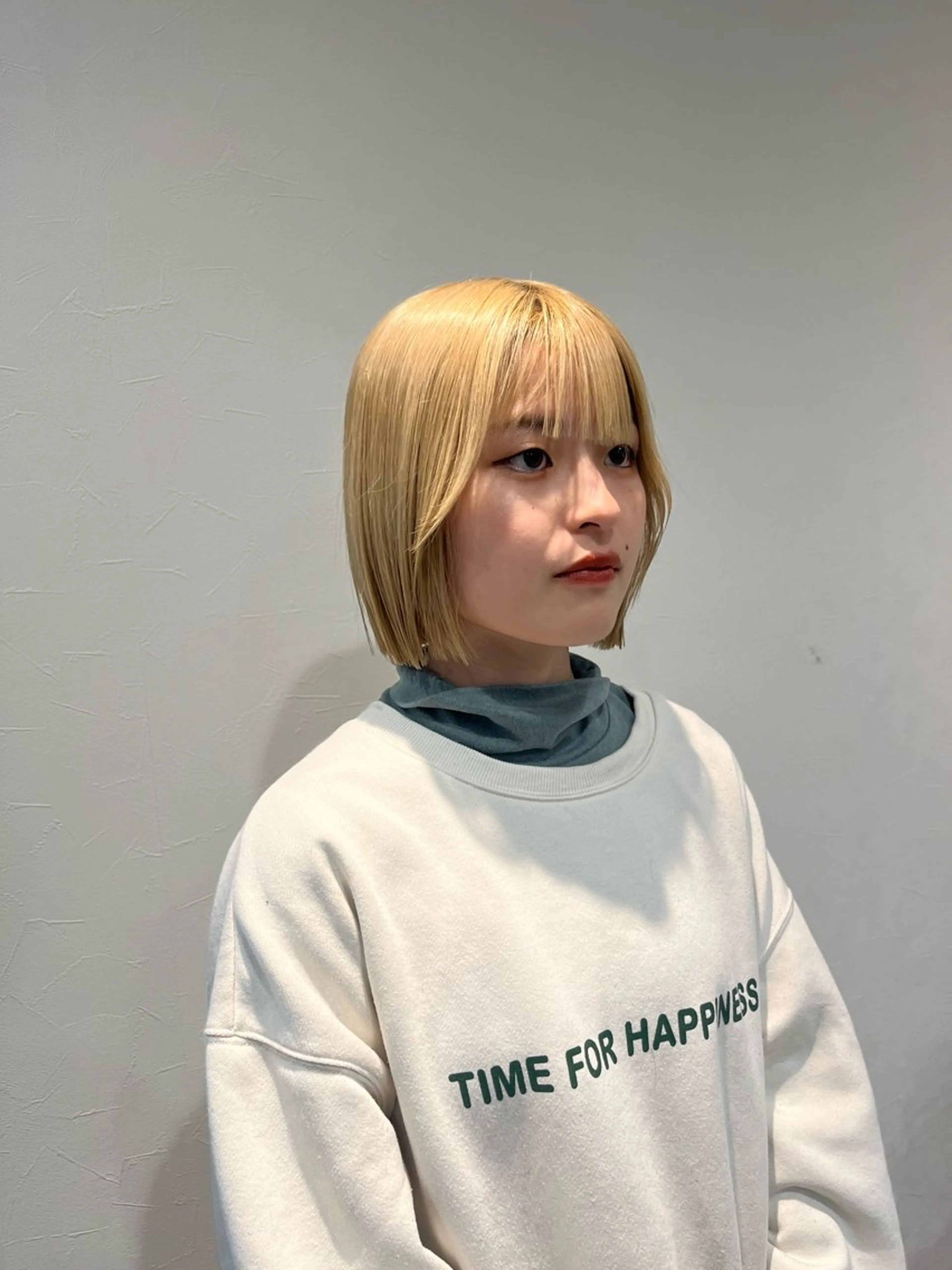 ショート ボブ anon Loemのヘアスタイル