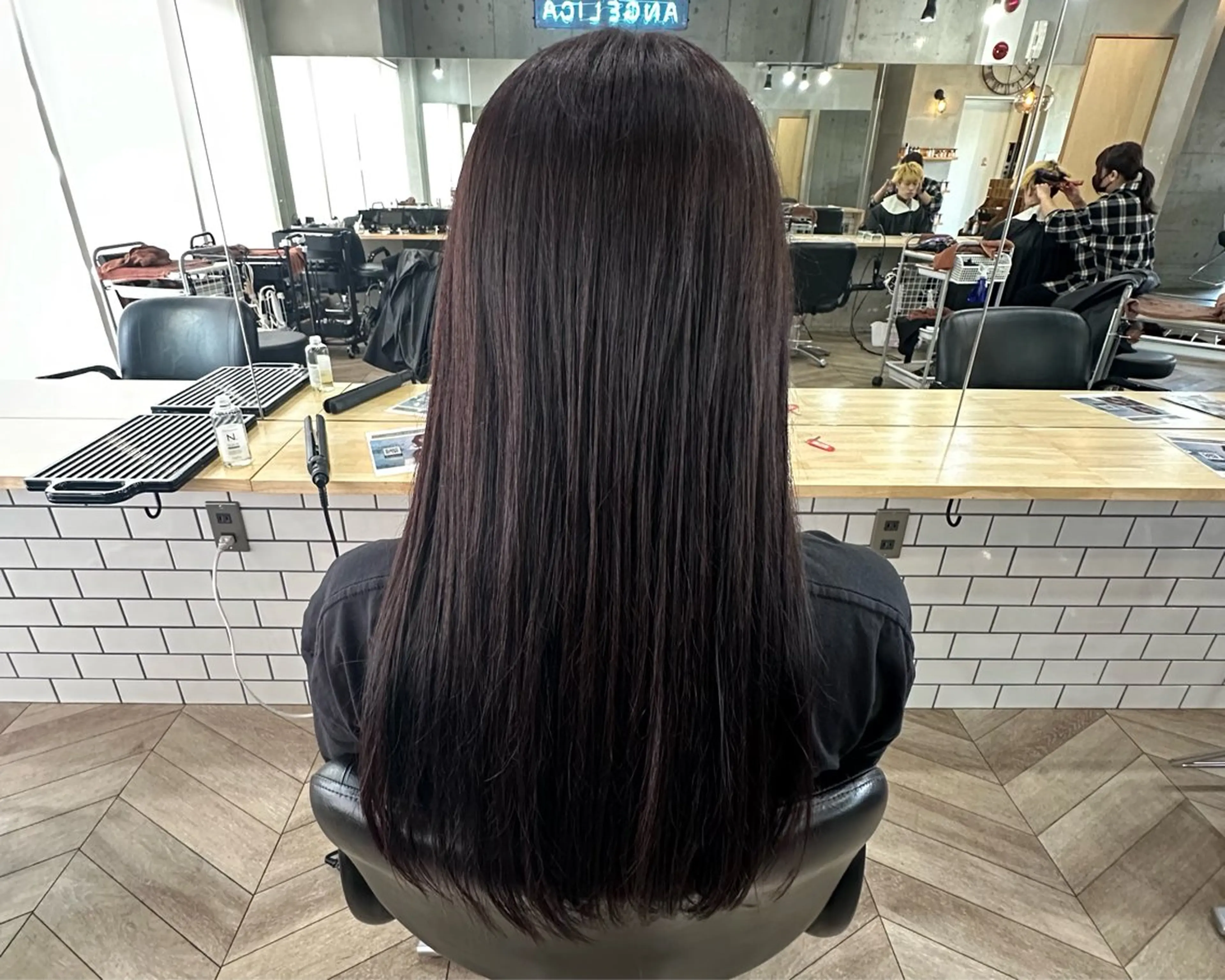 カラー 黒髪 ピンクカラー カット ヘアカラー Angelica 内海  遥奈のヘアスタイル