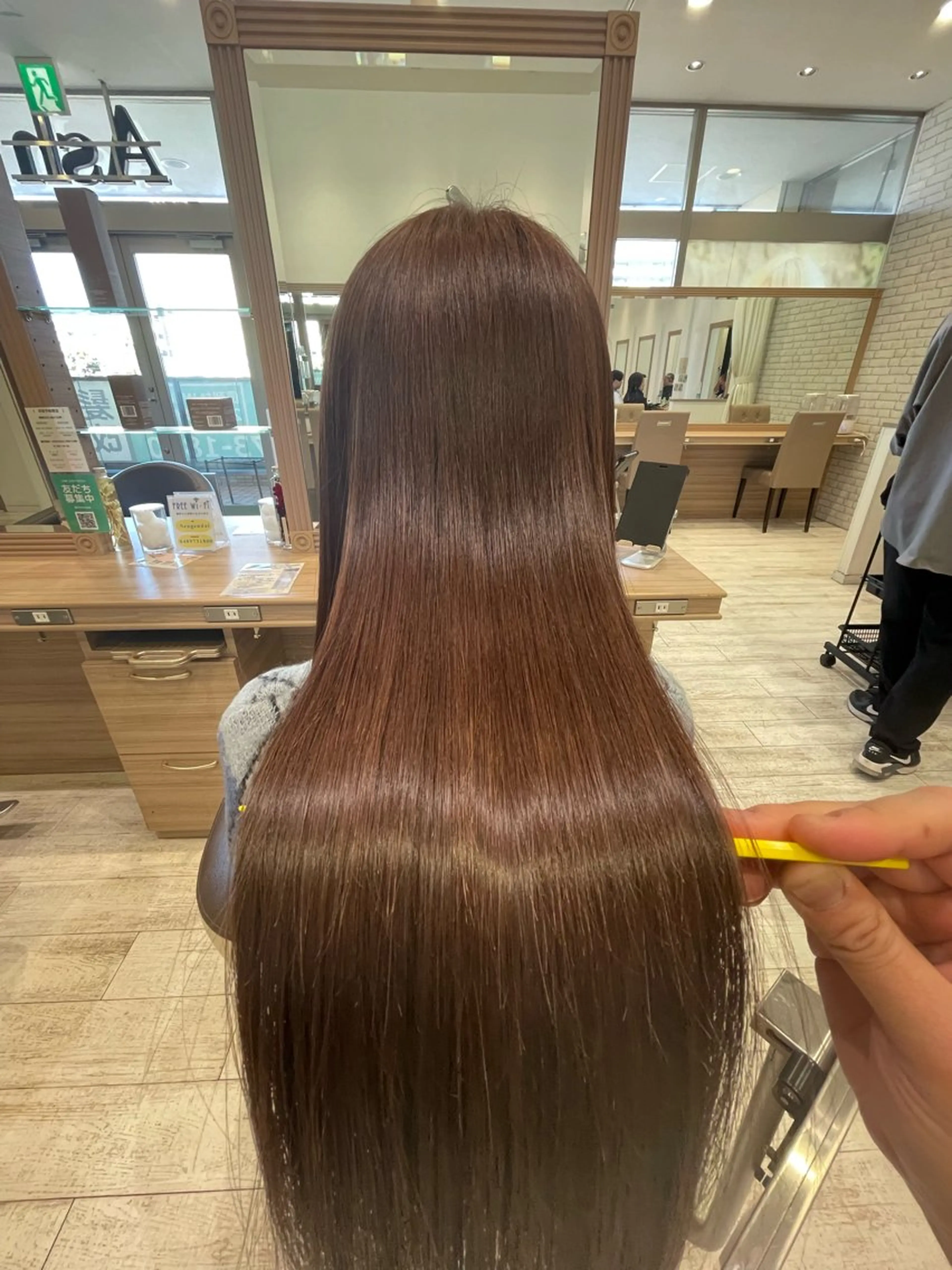 🍀カット＋髪質改善カラー＋トリートメント🍀🌟人気🌟の髪質改善カラーで艶と潤い、手触り変わるのでおすすめです⭐️の写真